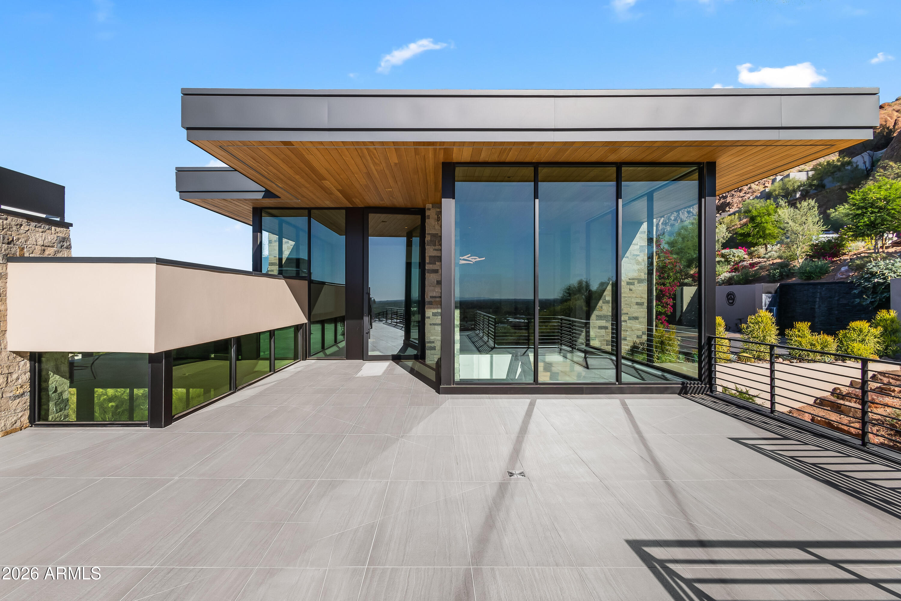 MIRADOR - Residential