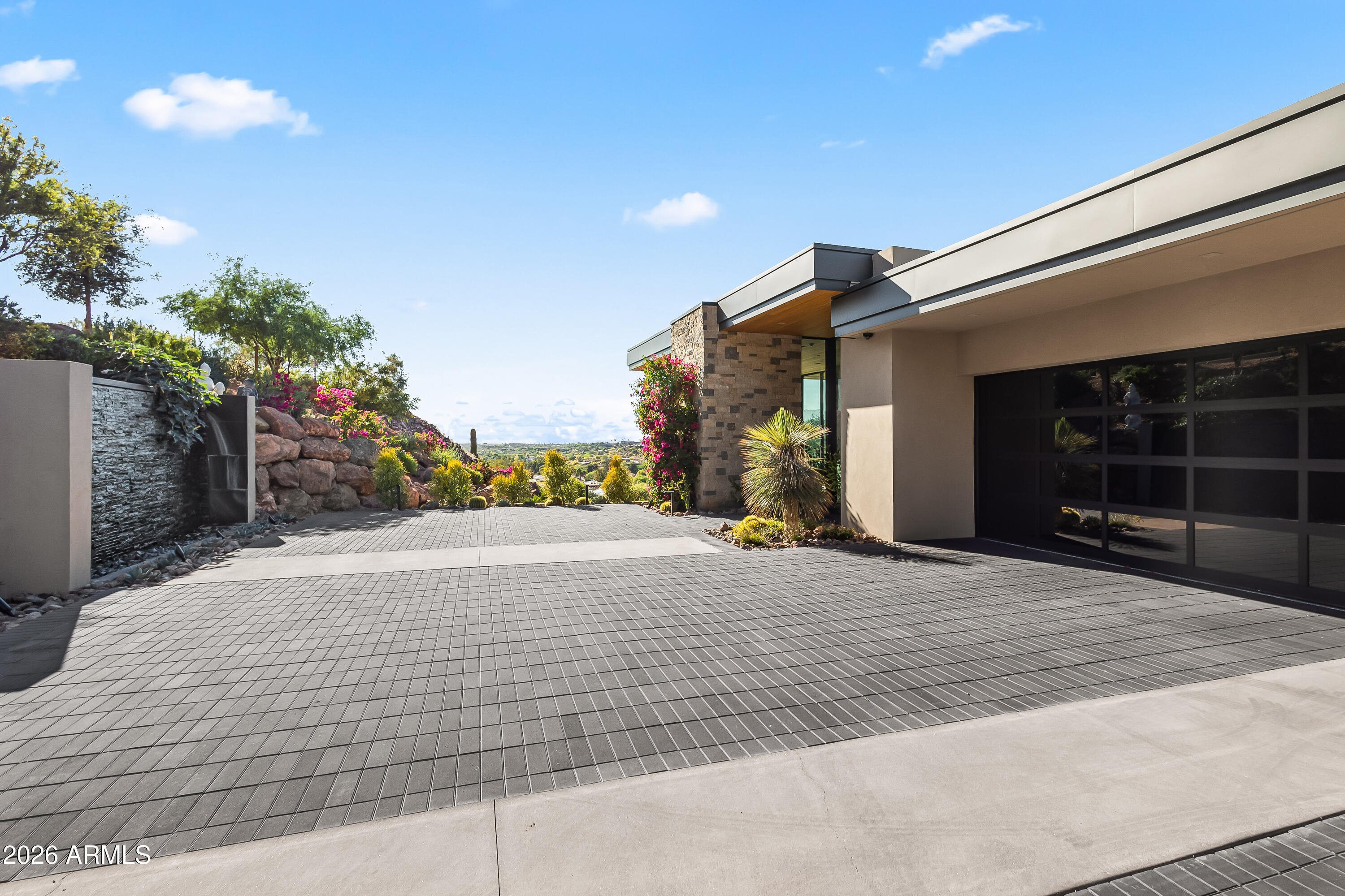 MIRADOR - Residential