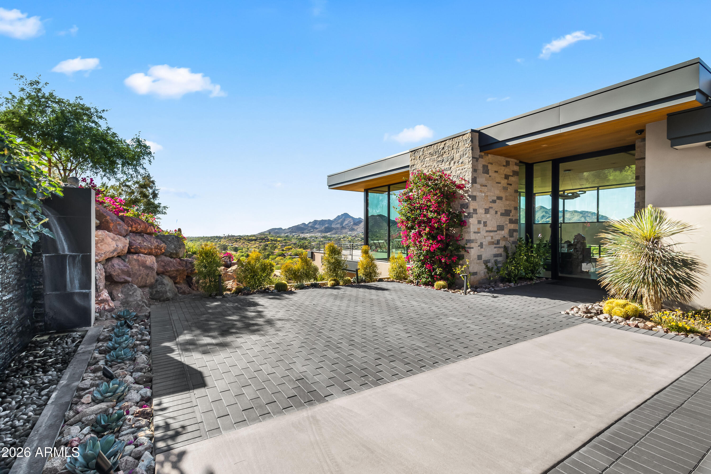 MIRADOR - Residential