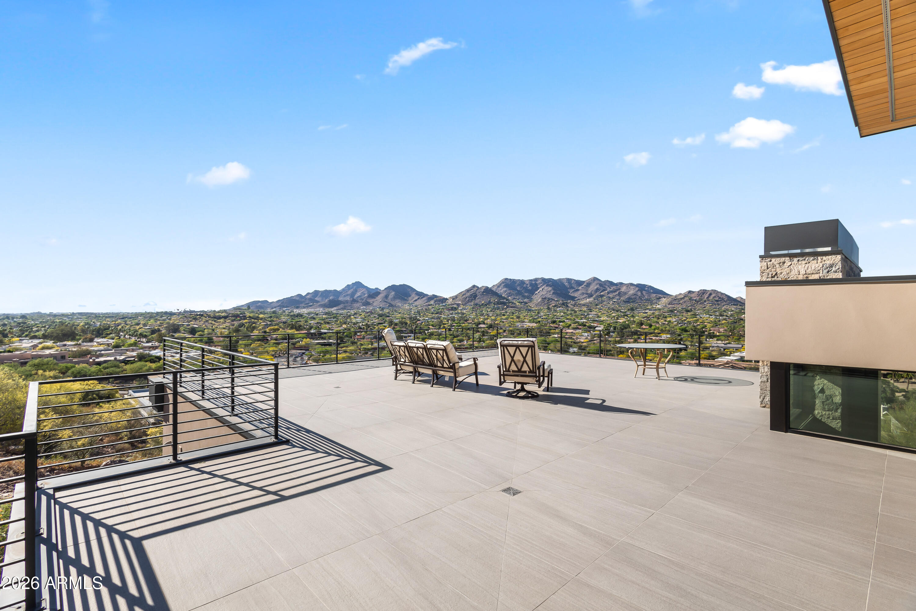 MIRADOR - Residential