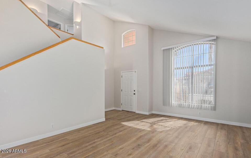 LA CRESTA TWO - Residential Lease