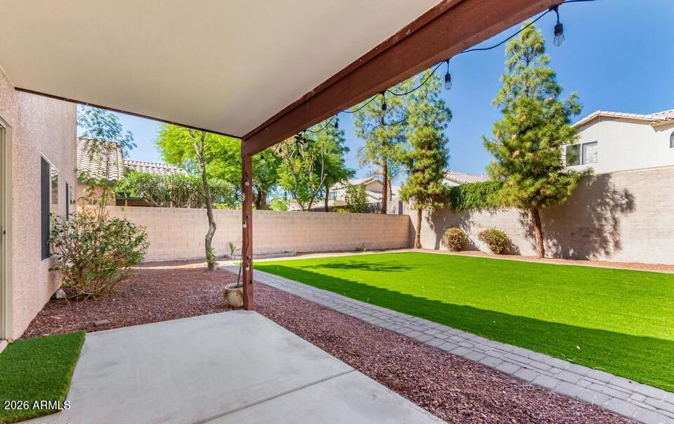 LA CRESTA TWO - Residential Lease