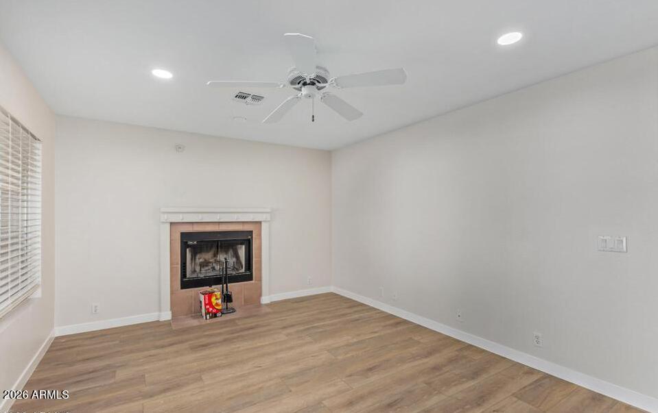 LA CRESTA TWO - Residential Lease