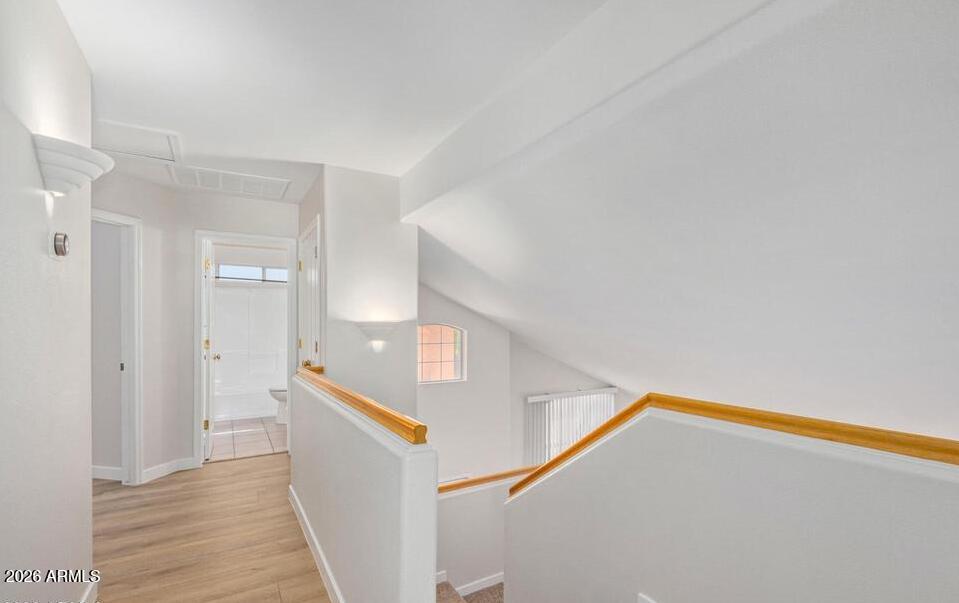 LA CRESTA TWO - Residential Lease