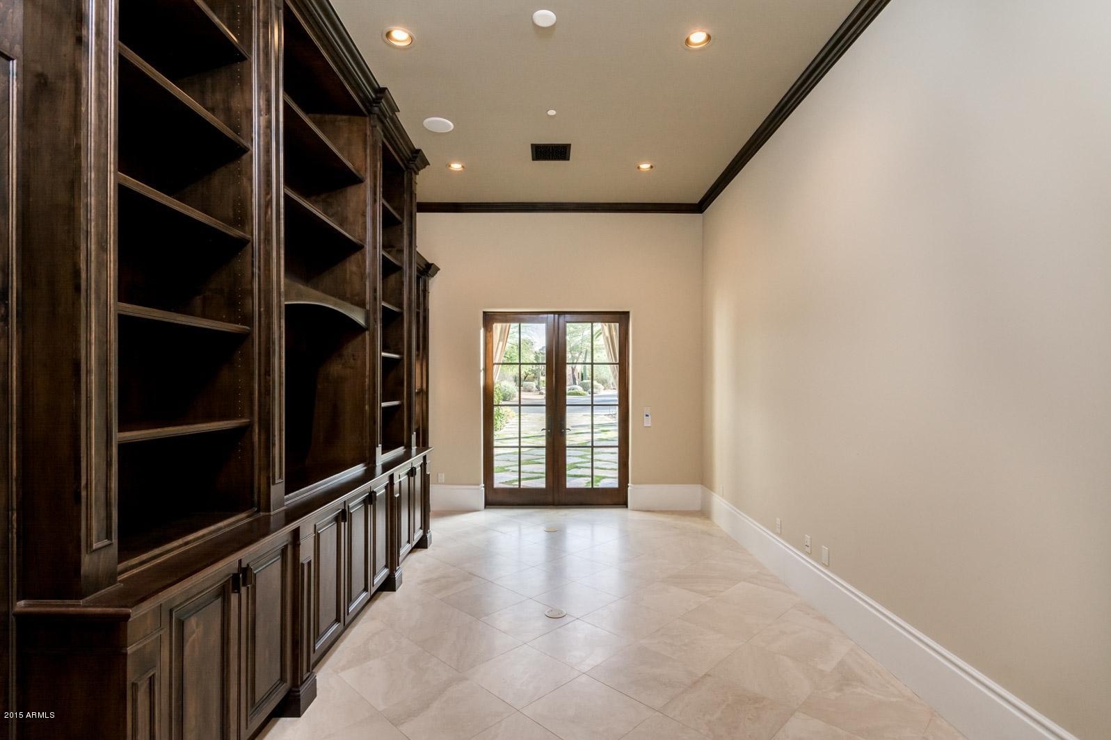 BRET HILLS - Residential