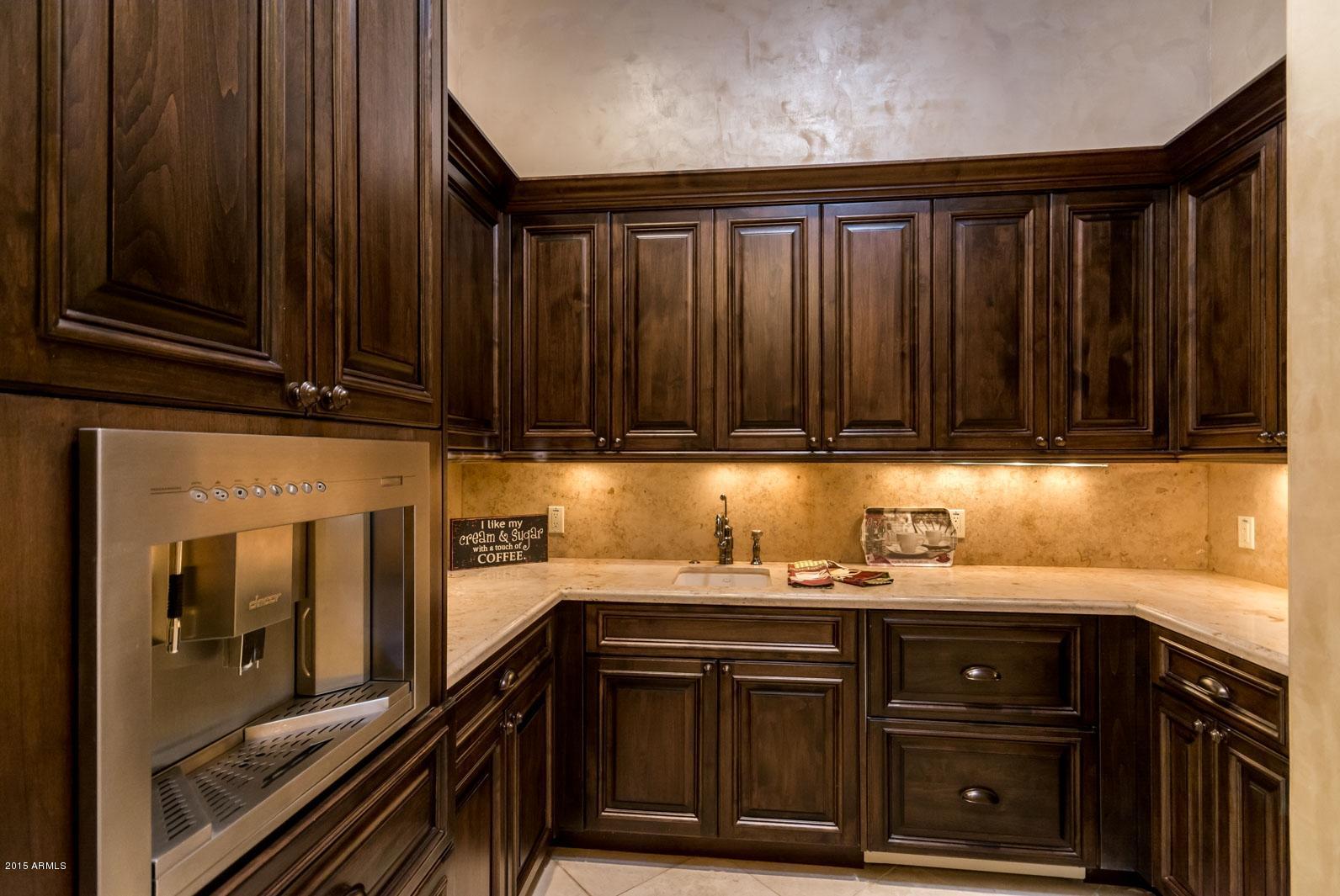 BRET HILLS - Residential