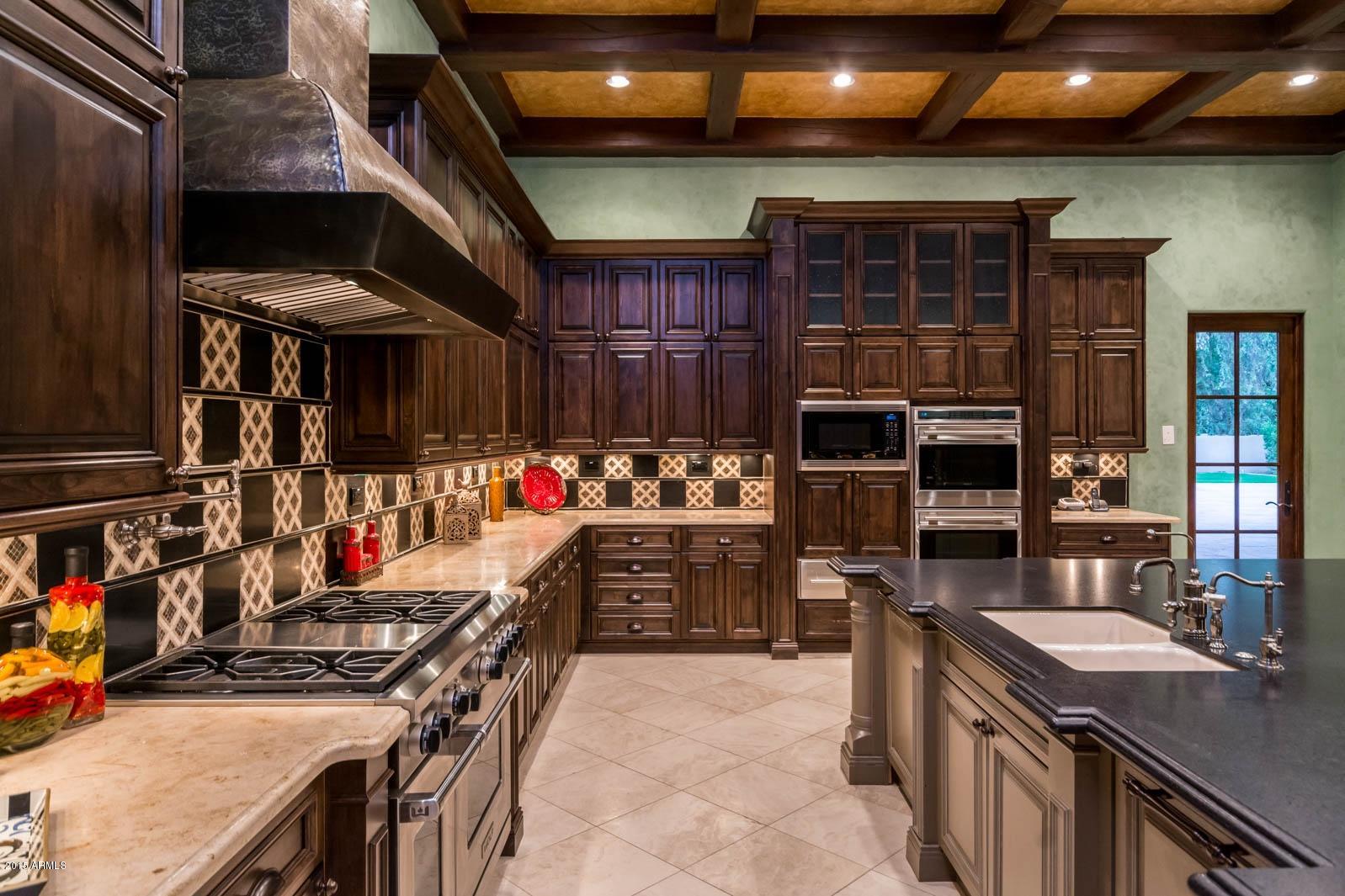 BRET HILLS - Residential
