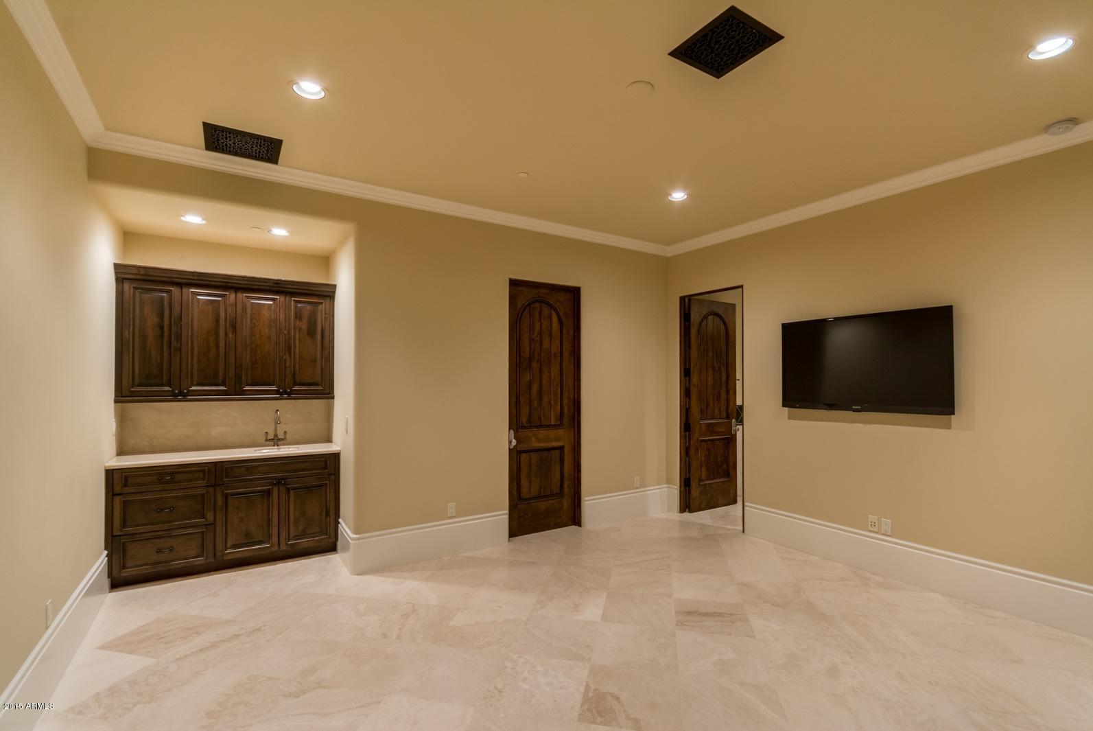 BRET HILLS - Residential