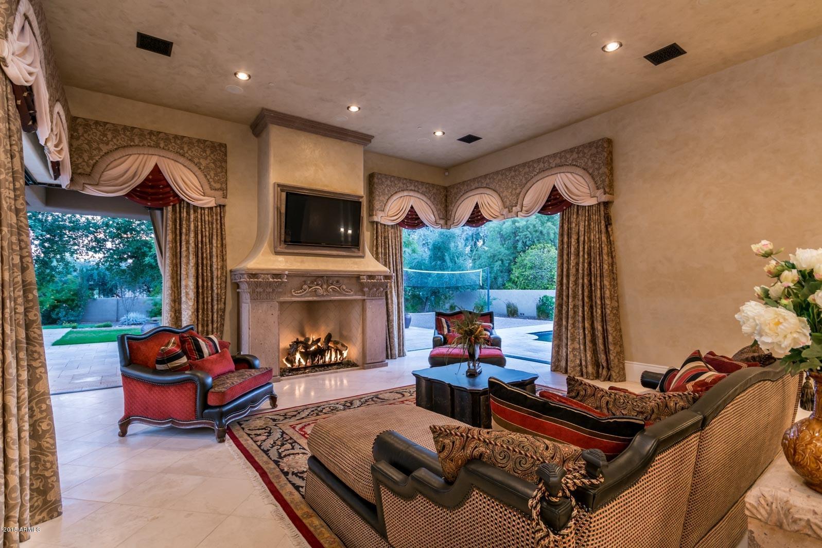 BRET HILLS - Residential