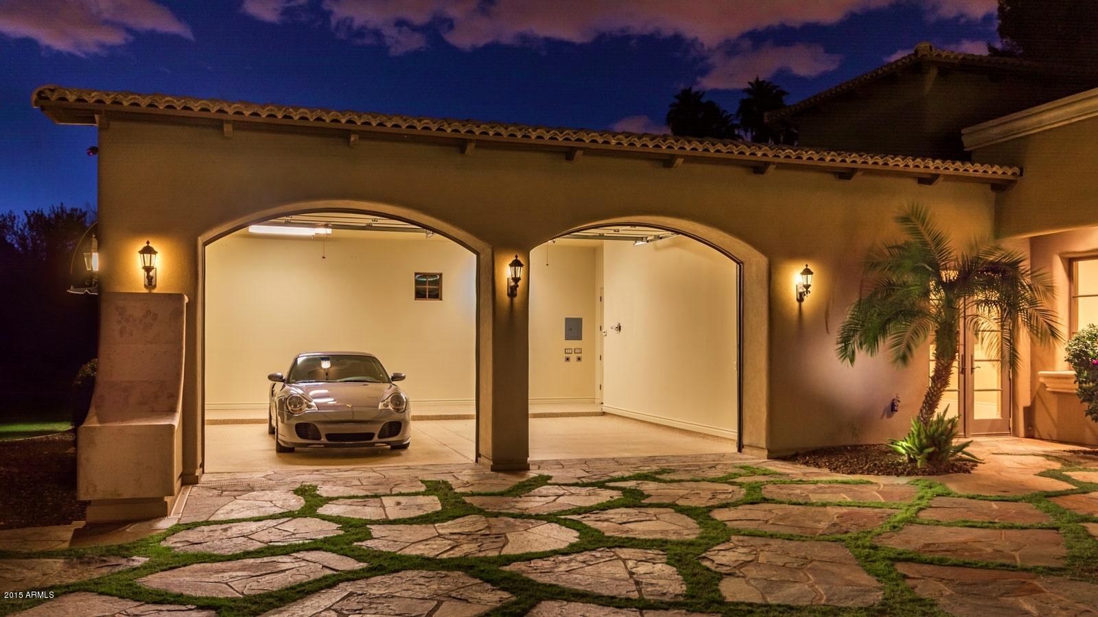 BRET HILLS - Residential