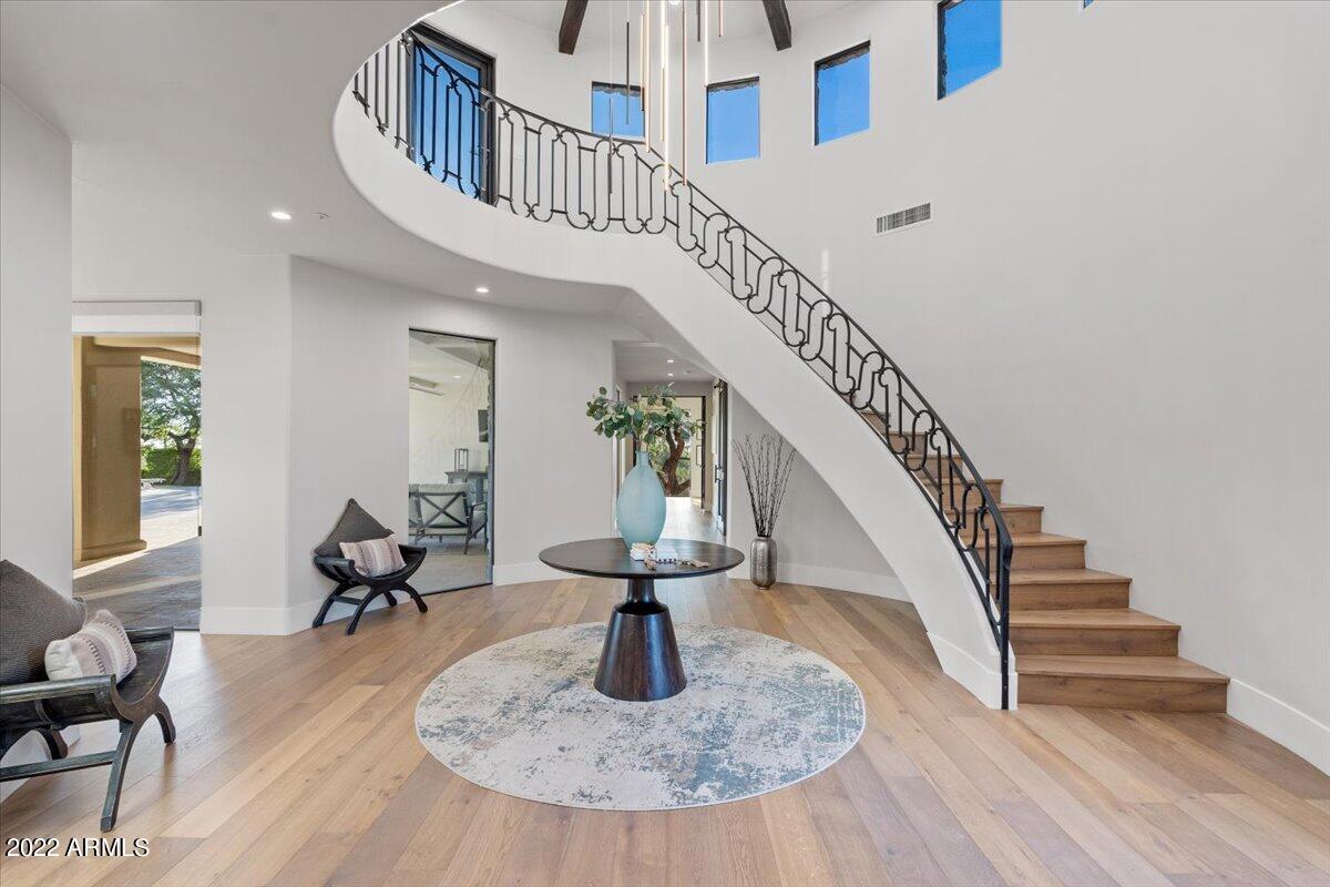LADERA VISTA - Residential