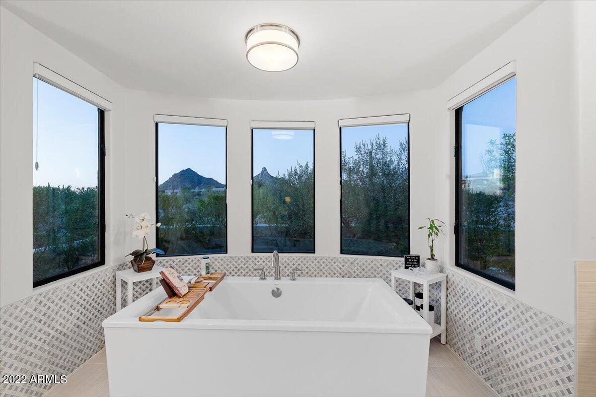 LADERA VISTA - Residential