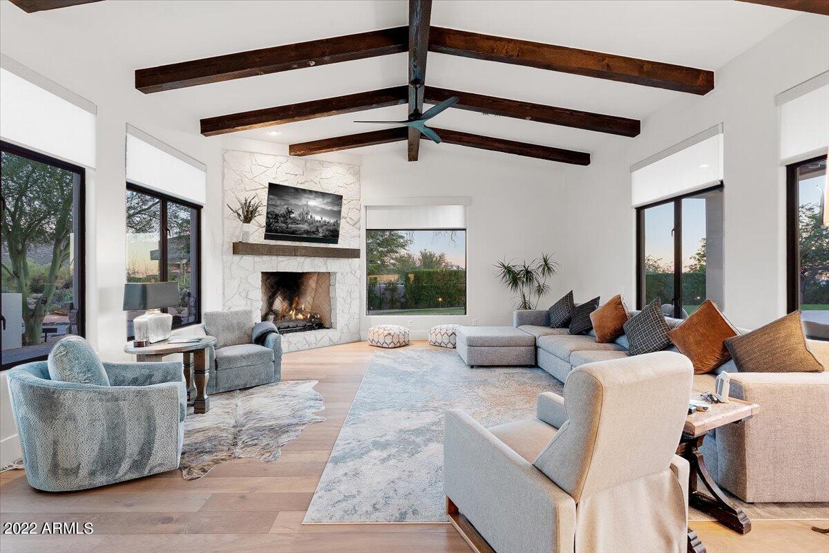 LADERA VISTA - Residential