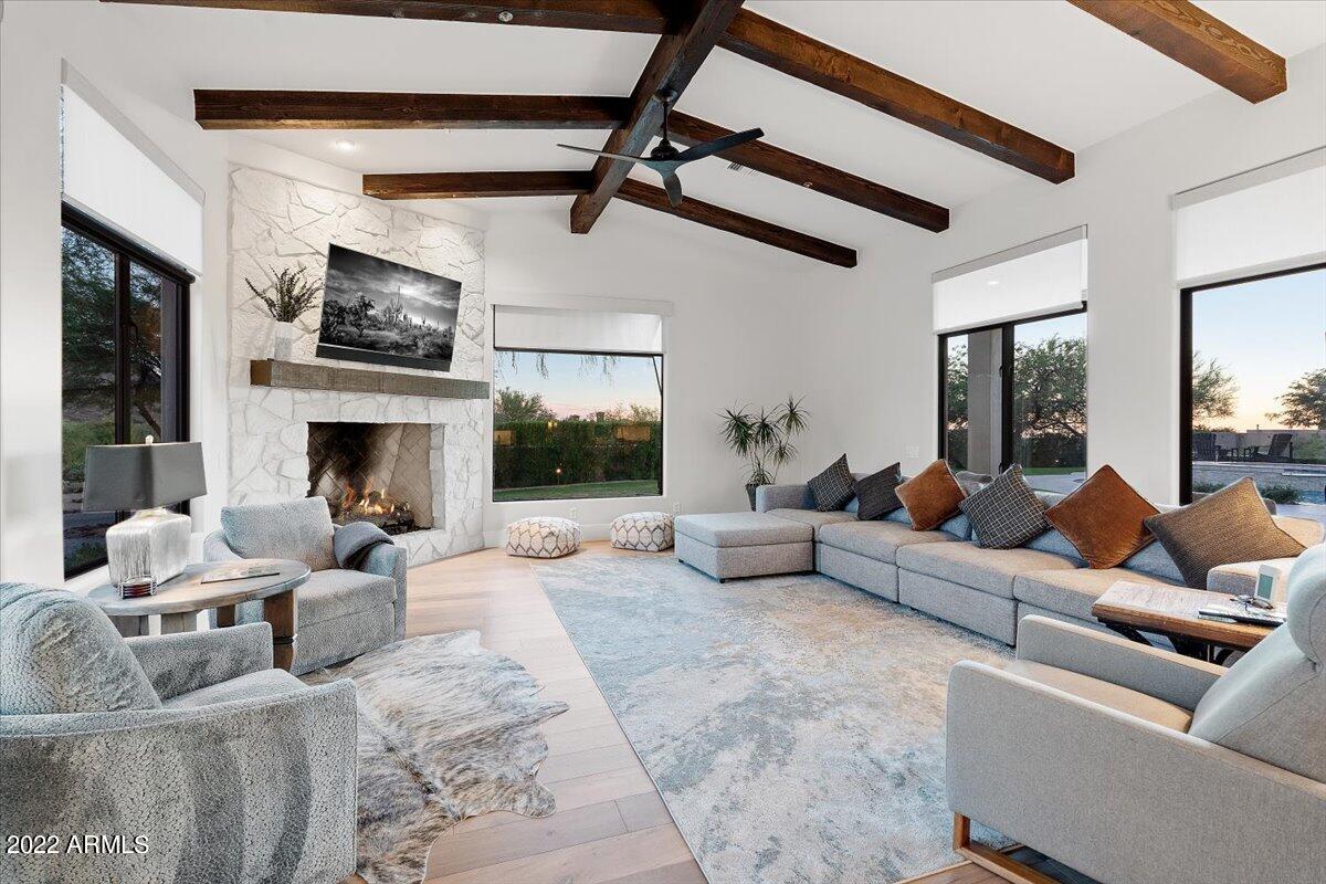 LADERA VISTA - Residential