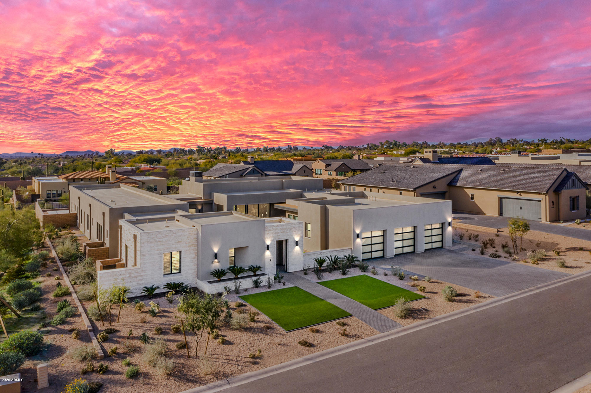 WHITE HORSE - Residential