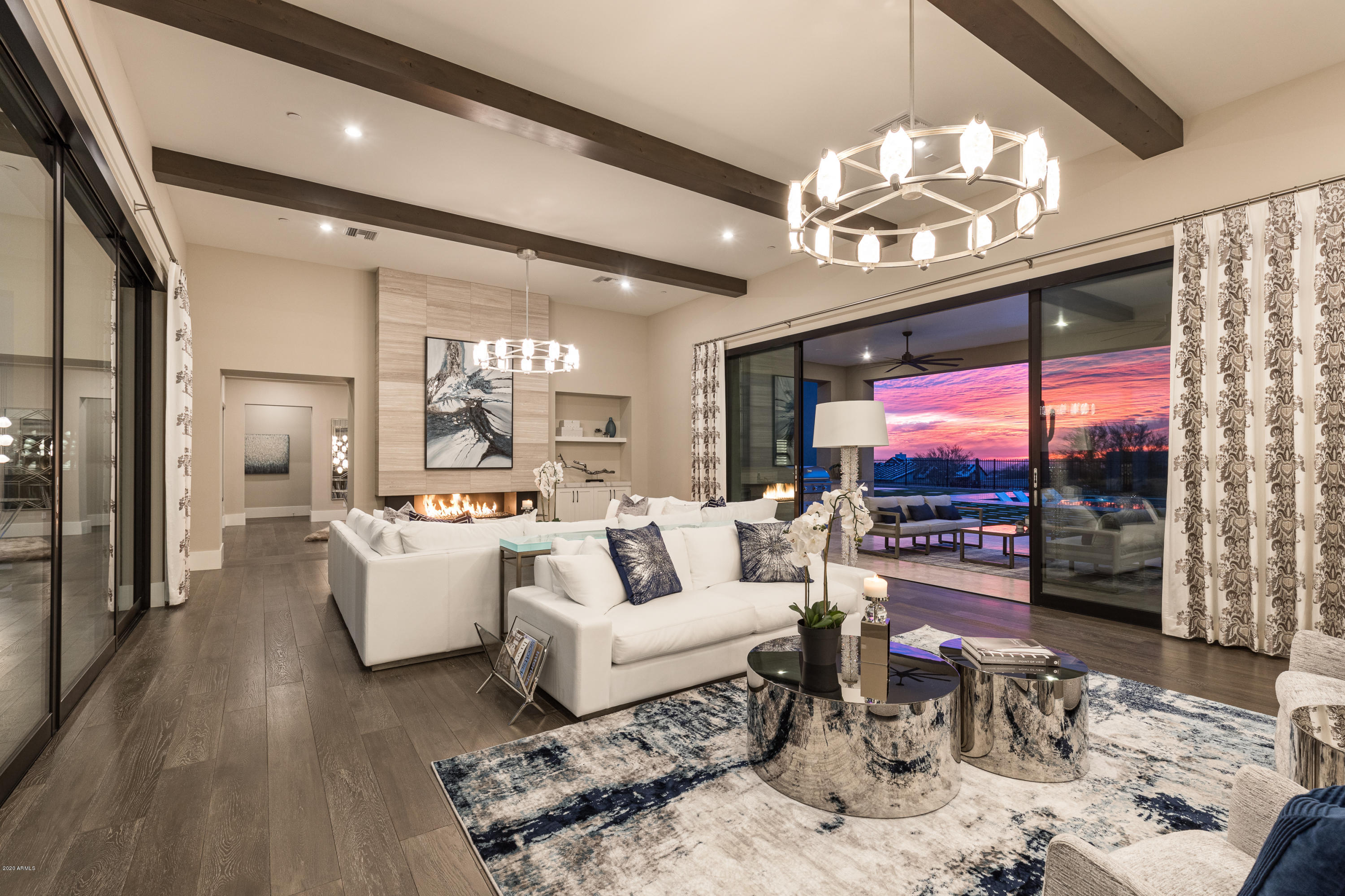 WHITE HORSE - Residential