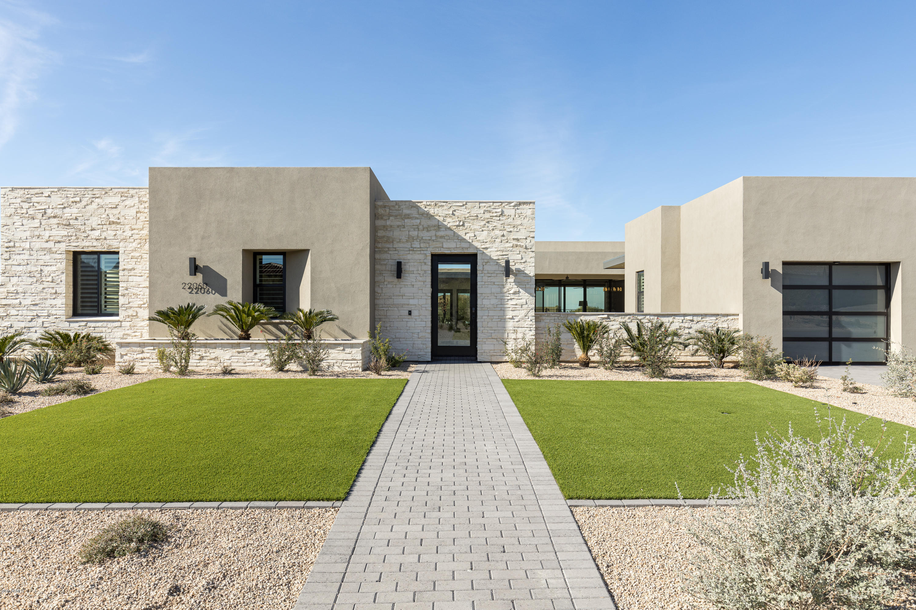 WHITE HORSE - Residential