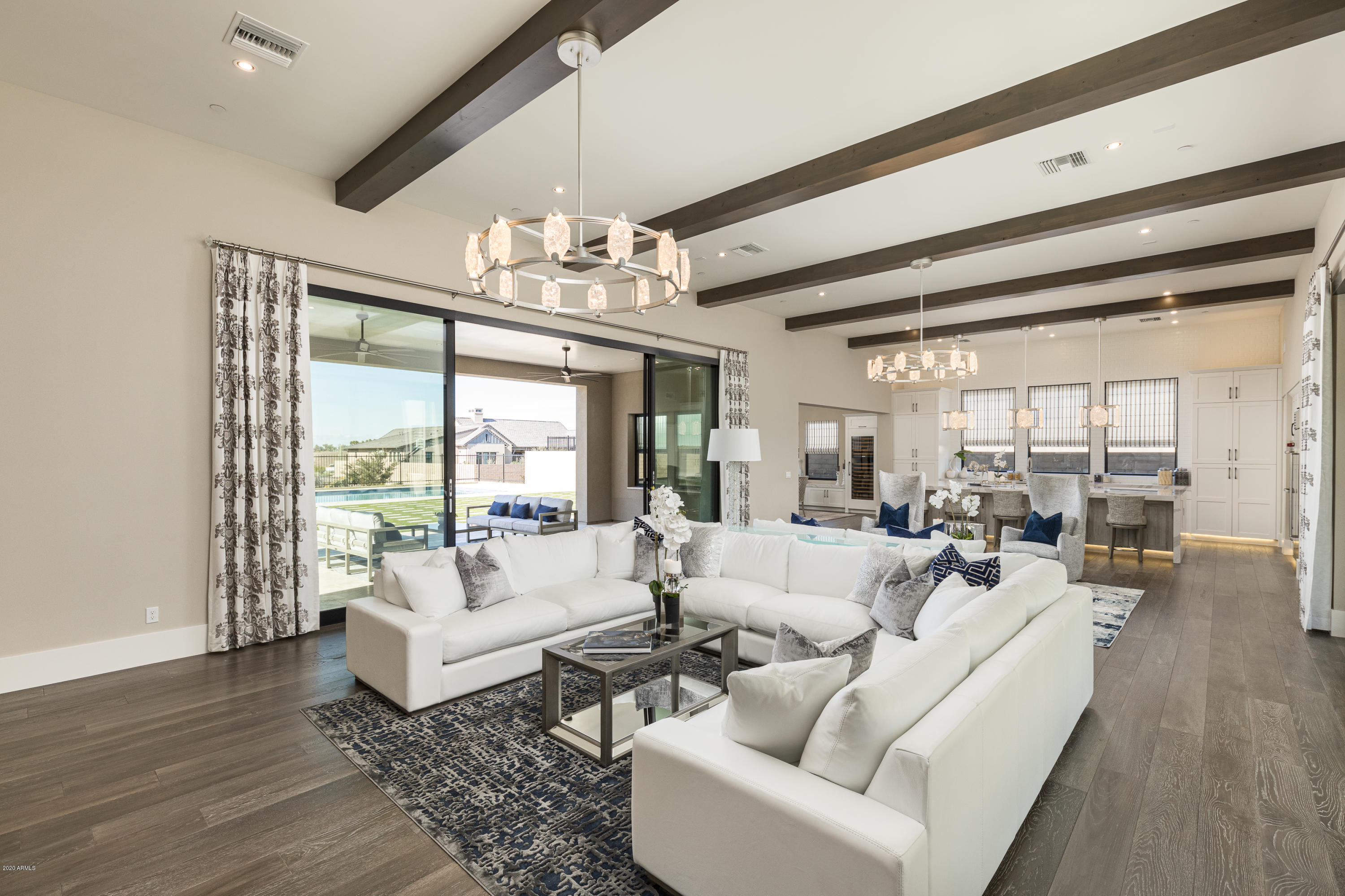 WHITE HORSE - Residential