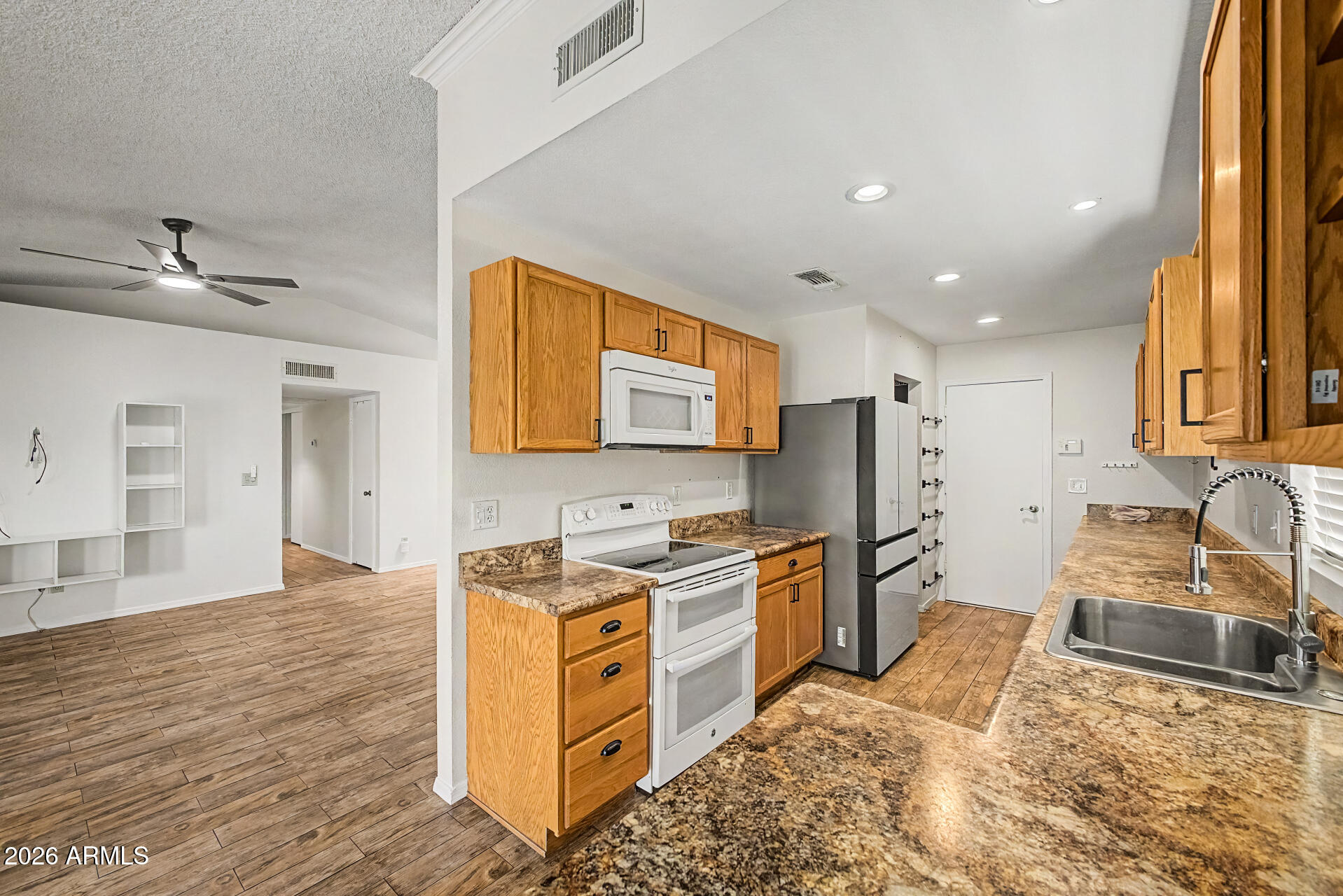 WESTRIDGE GLEN 5 LOT 255-290 - Residential