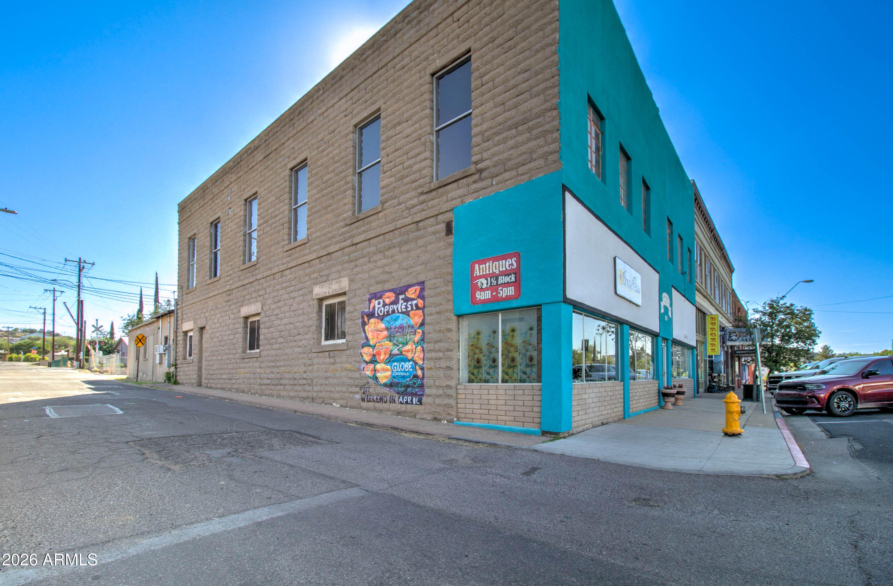 GLOBE TOWNSITE - Commercial Sale