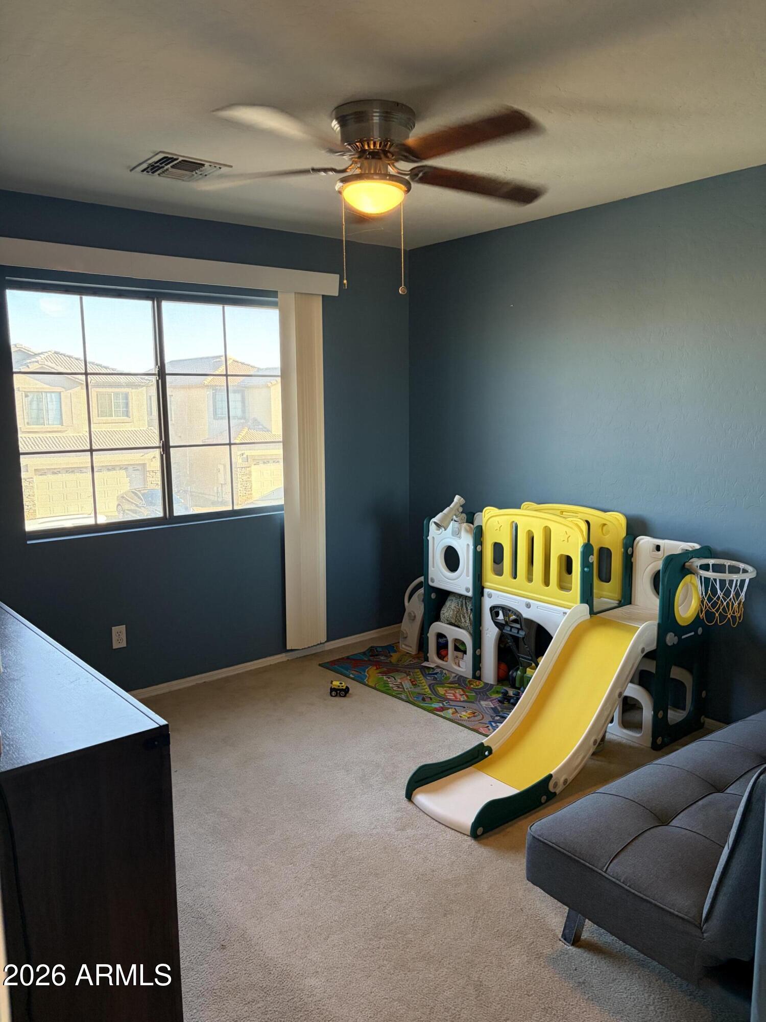 FIELDCREST - Residential