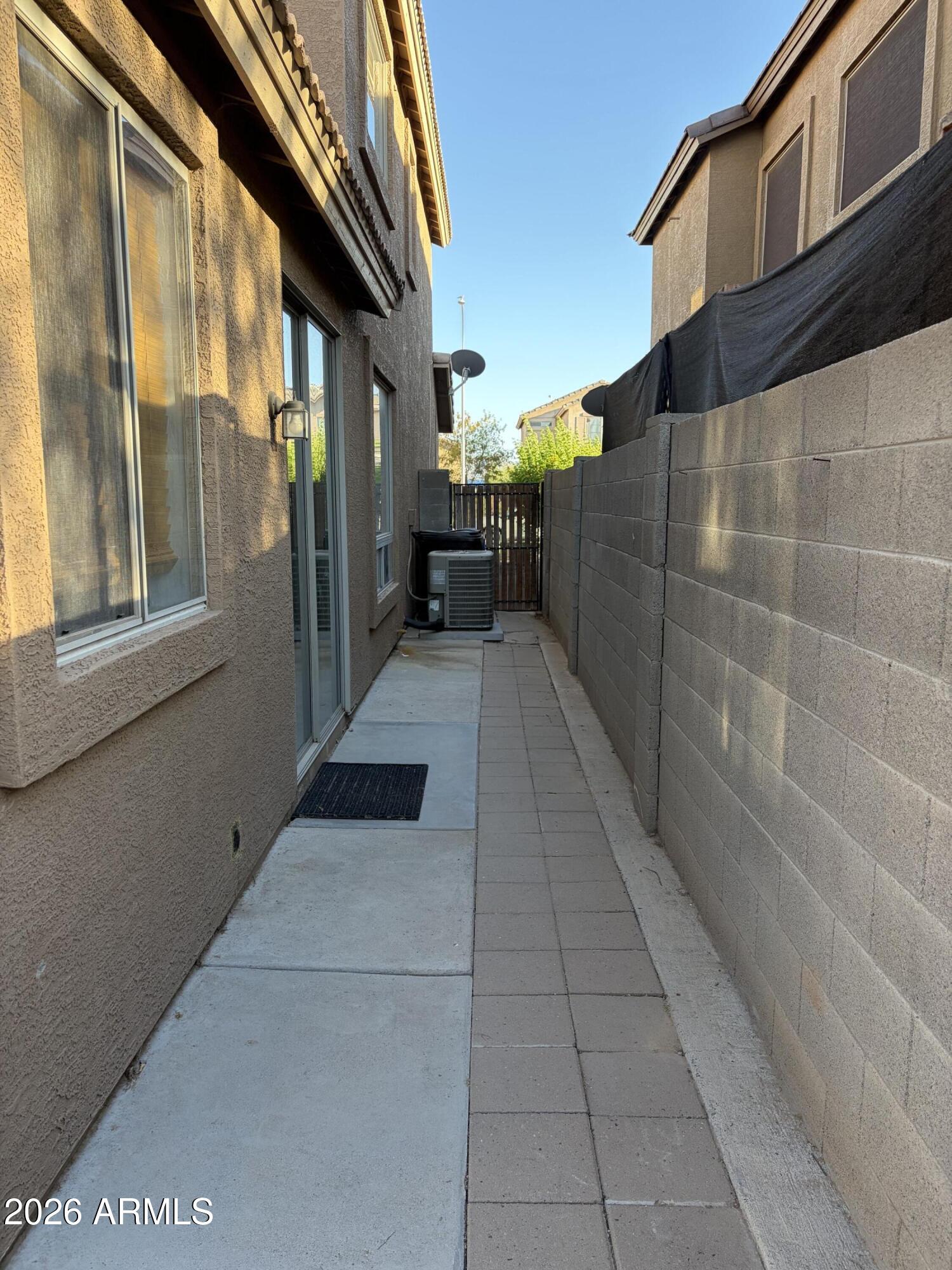 FIELDCREST - Residential