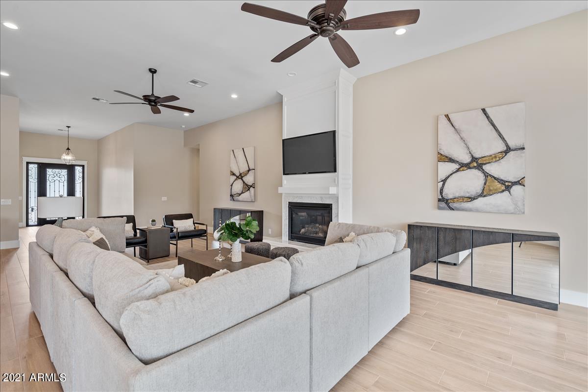 VISTA HERMOSA UNIT 1 - Residential