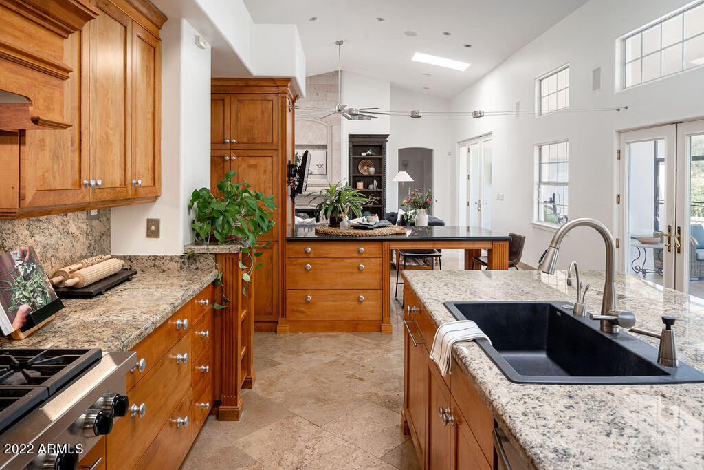 CHENEY MANOR LOT 1-8 - Residential