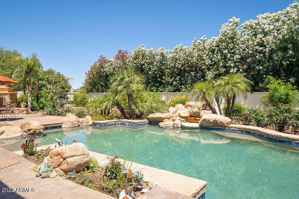 CHENEY MANOR LOT 1-8 - Residential