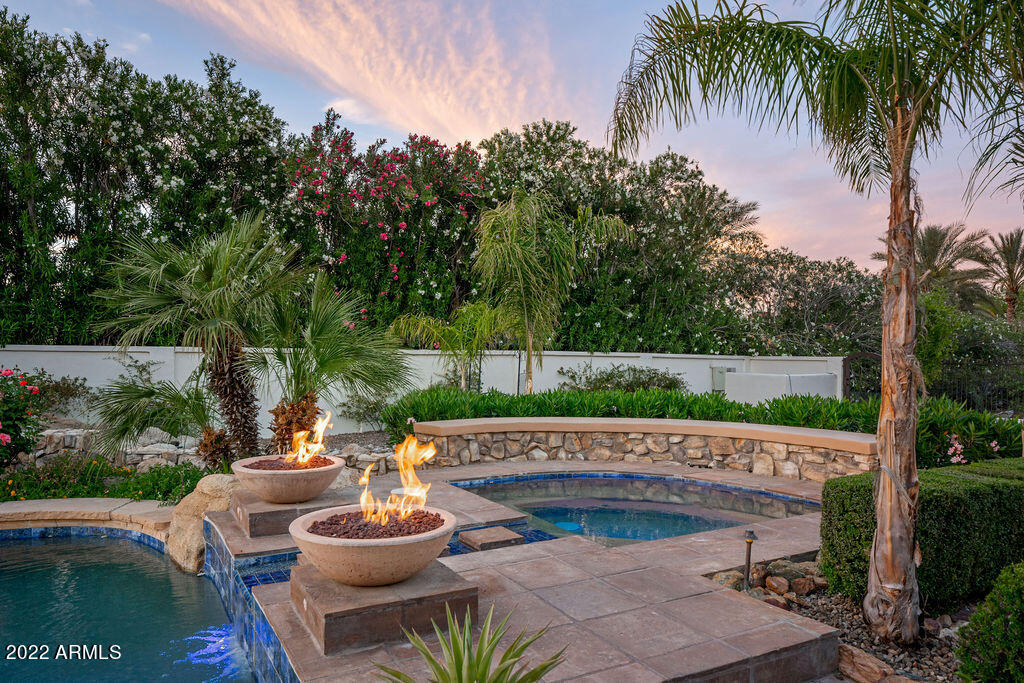CHENEY MANOR LOT 1-8 - Residential