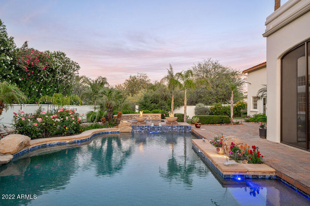 CHENEY MANOR LOT 1-8 - Residential