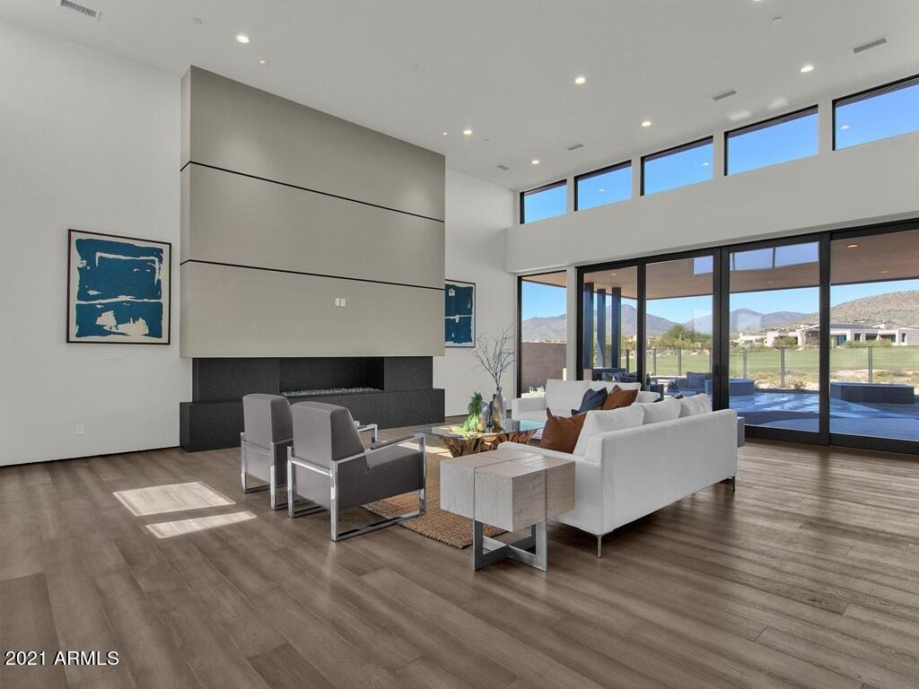DESERT MOUNTAIN - Residential