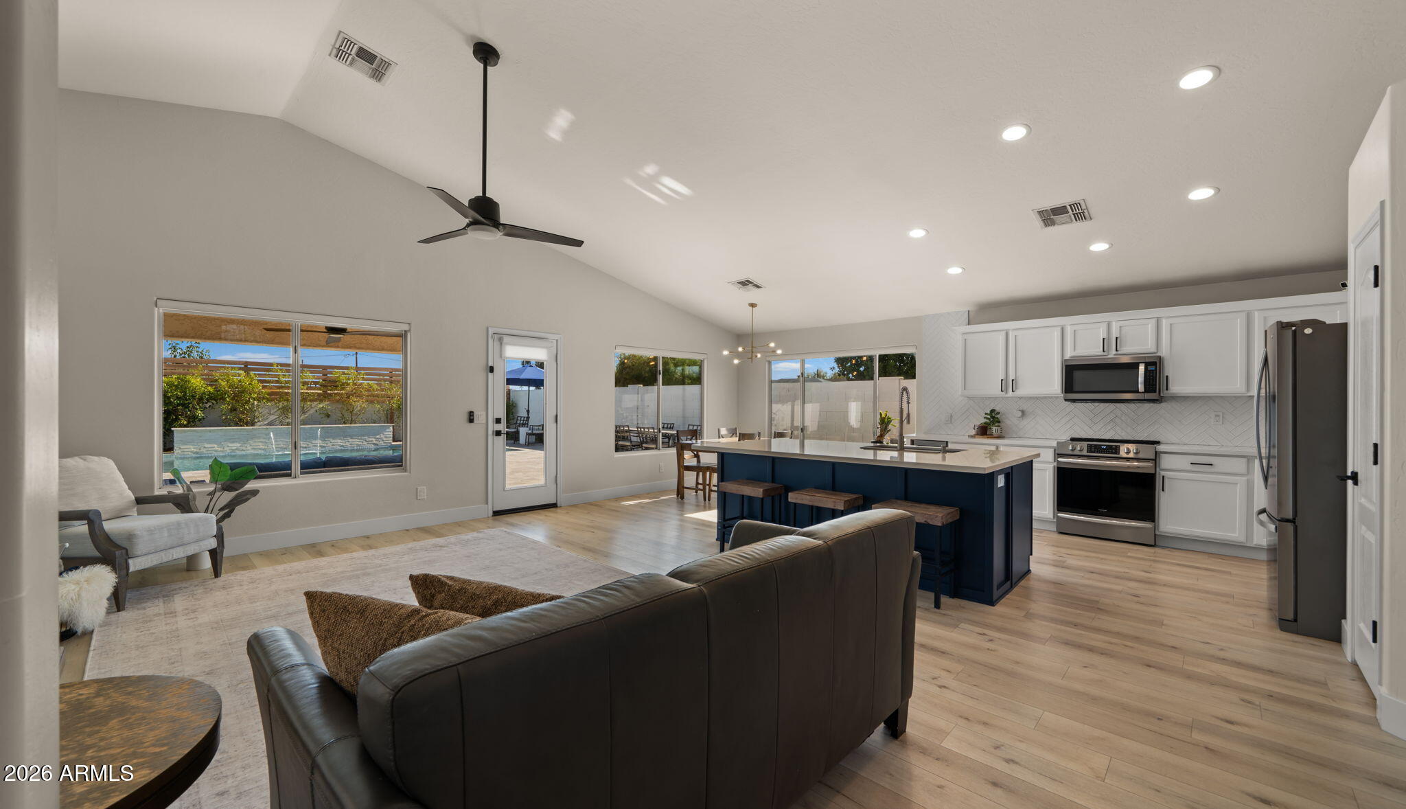 BRENTWOOD - Residential