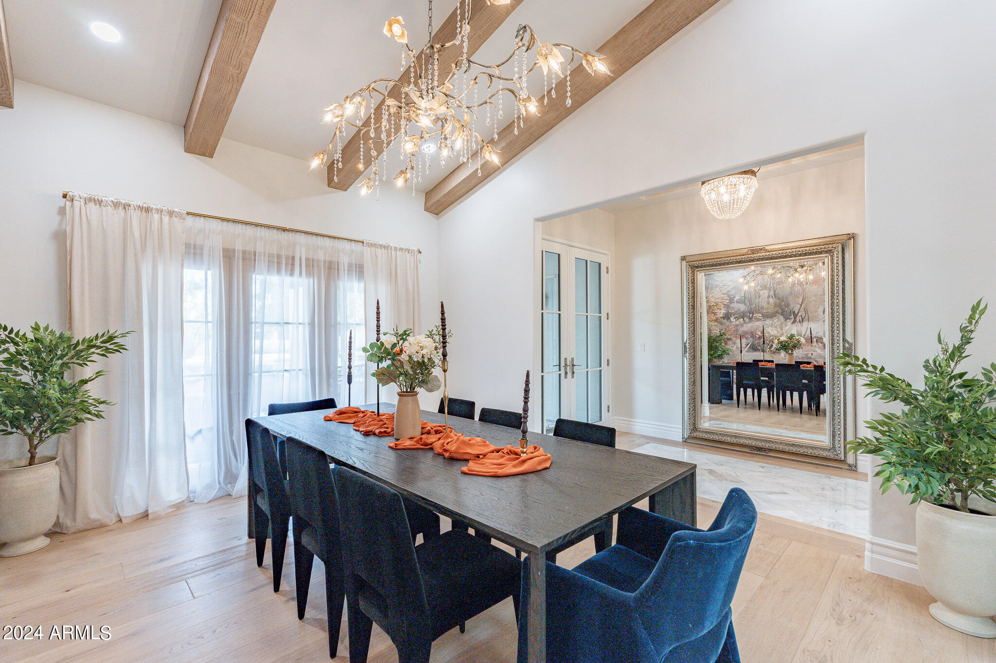 EQUESTRIAN MANOR UNIT 2 AMD - Residential