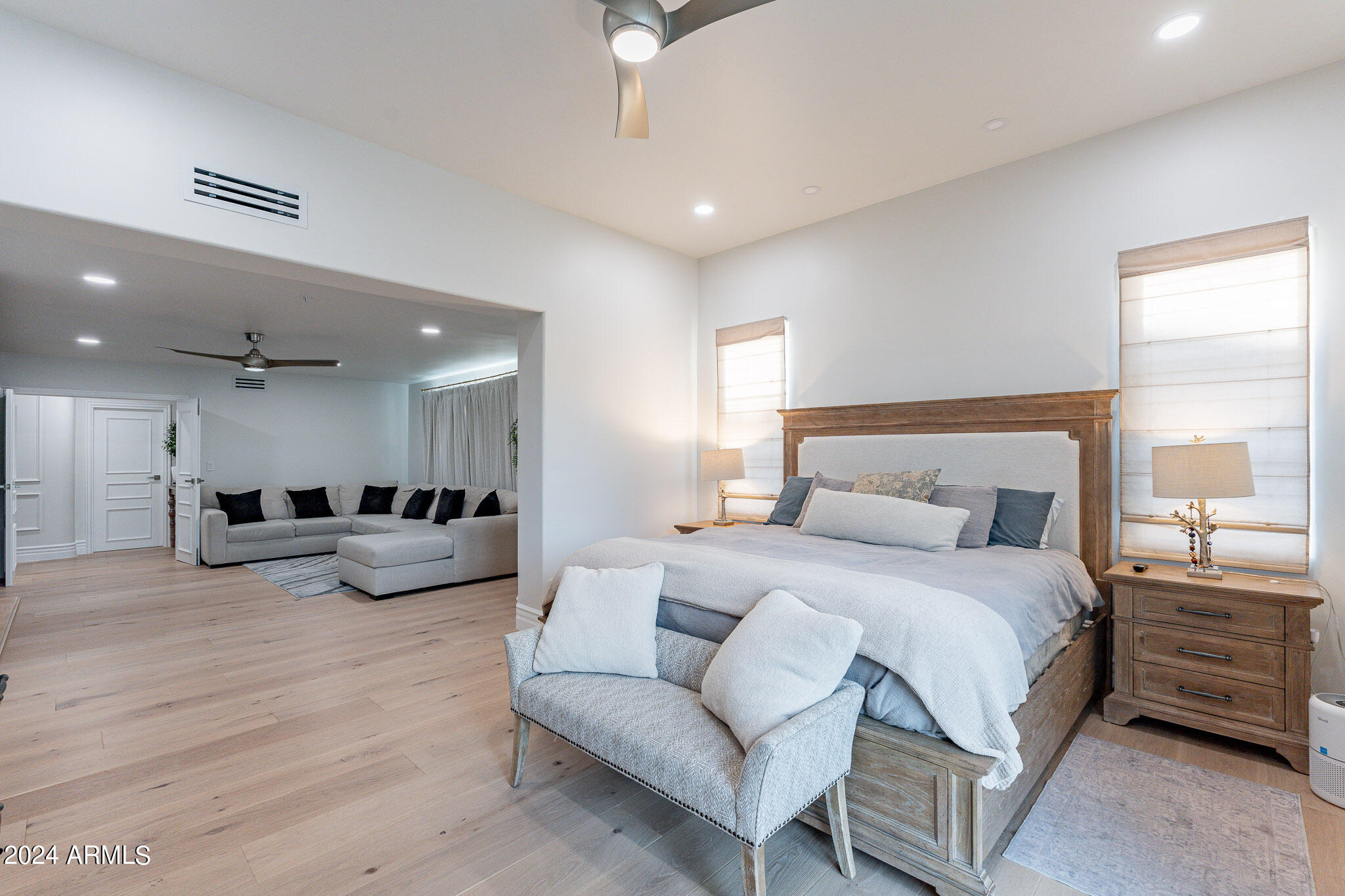 EQUESTRIAN MANOR UNIT 2 AMD - Residential