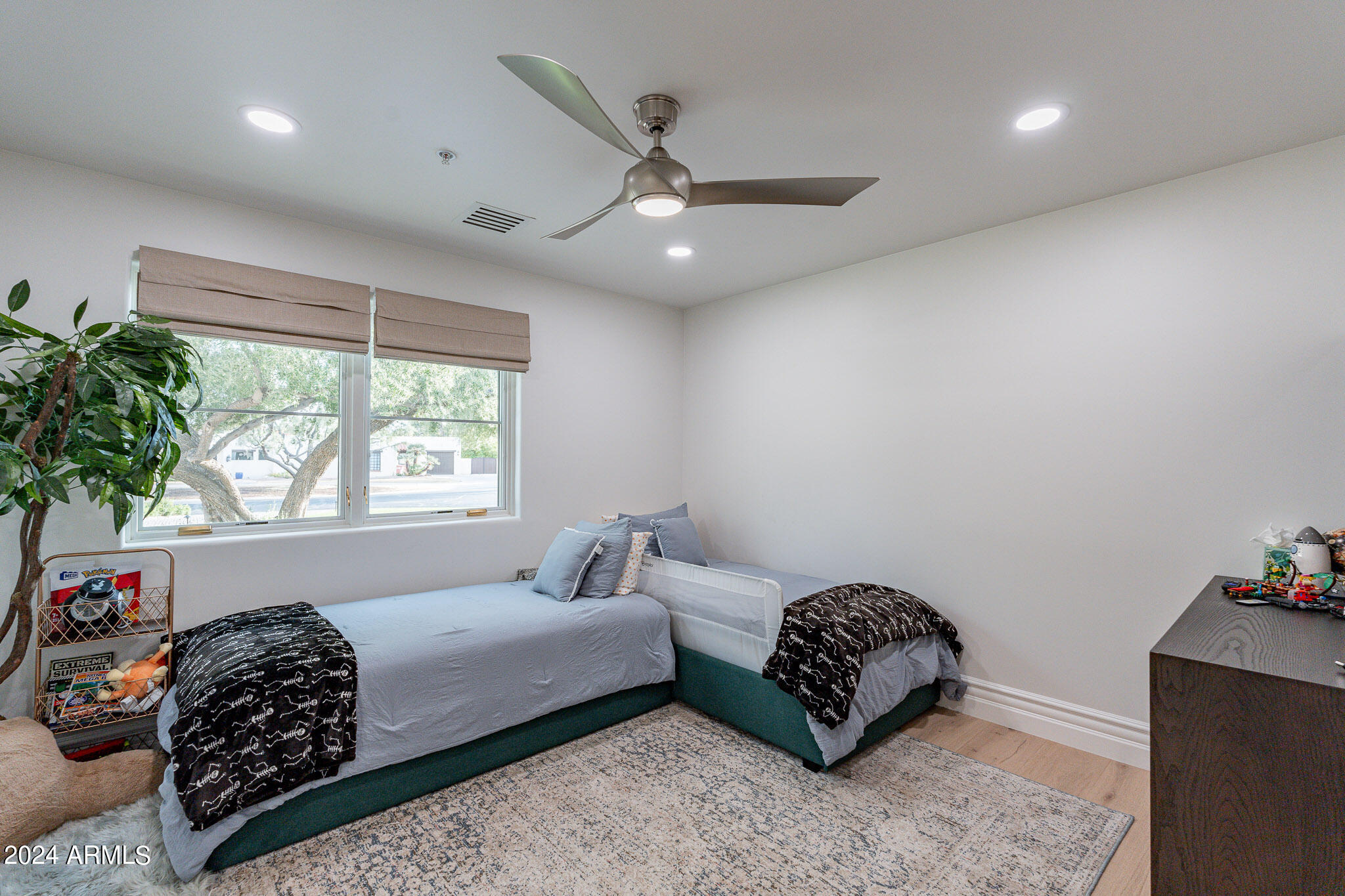 EQUESTRIAN MANOR UNIT 2 AMD - Residential