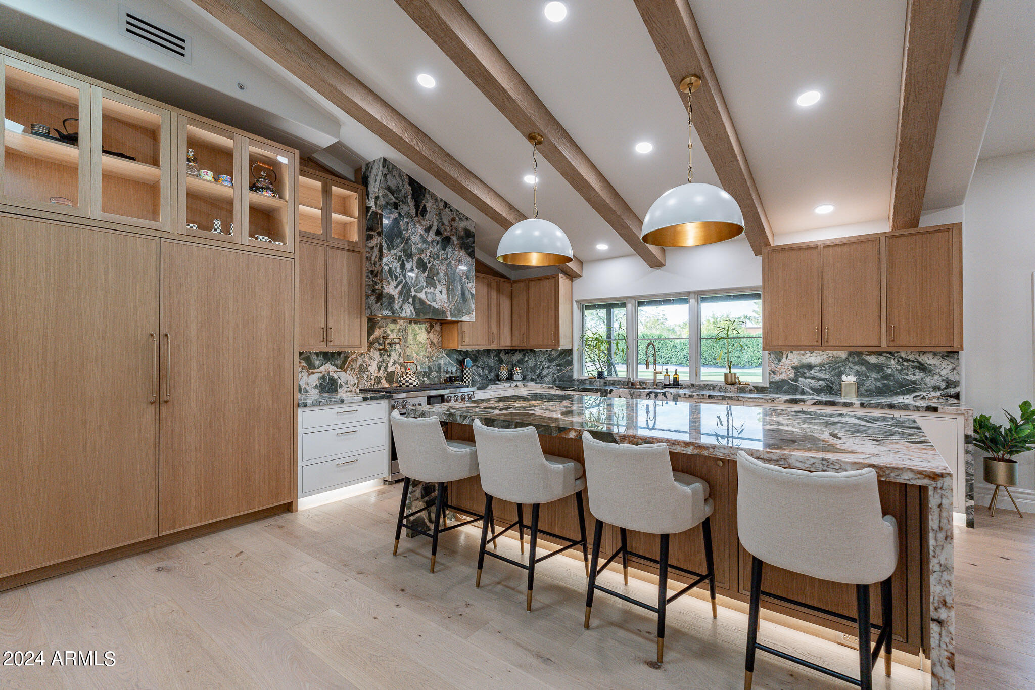 EQUESTRIAN MANOR UNIT 2 AMD - Residential