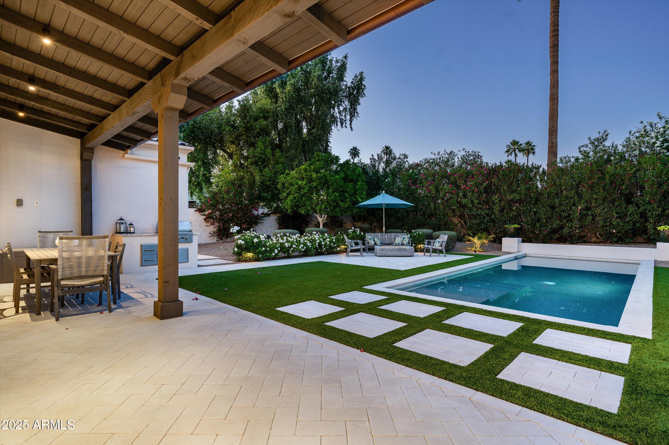 PALO VIENTO 2 - Residential