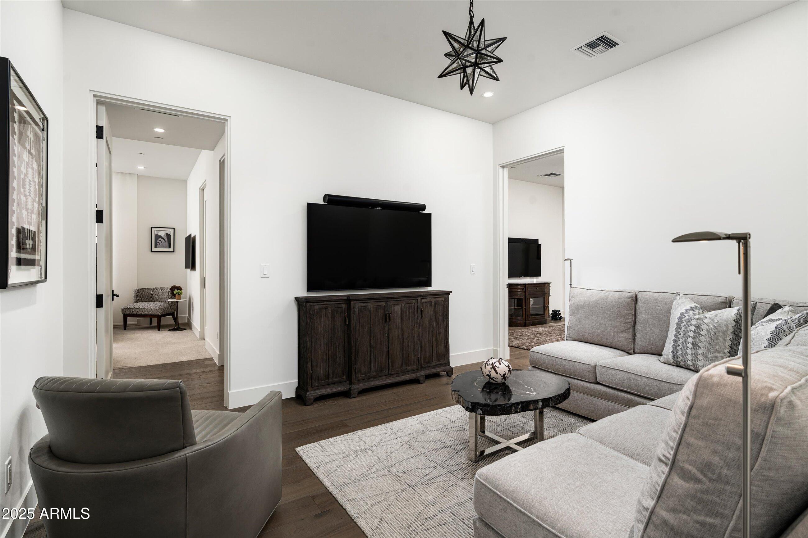 PALO VIENTO 2 - Residential
