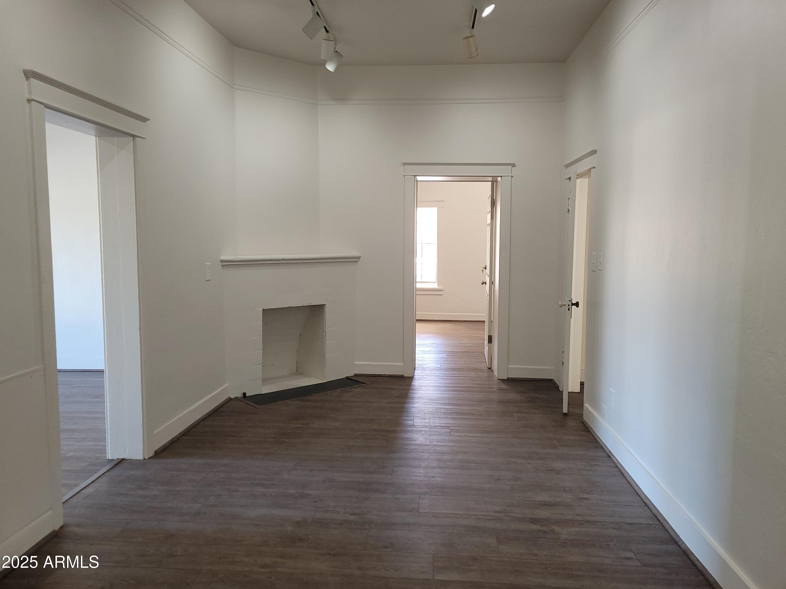 WICKENBURG - Commercial Sale