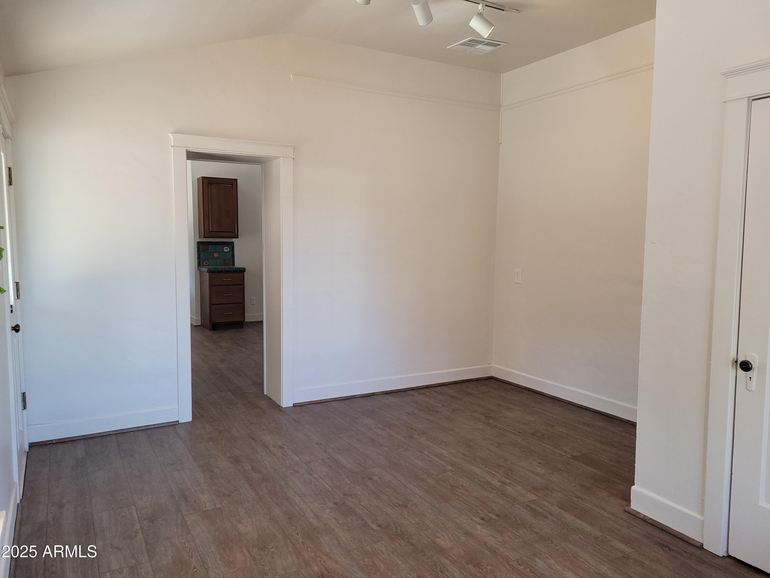WICKENBURG - Commercial Sale