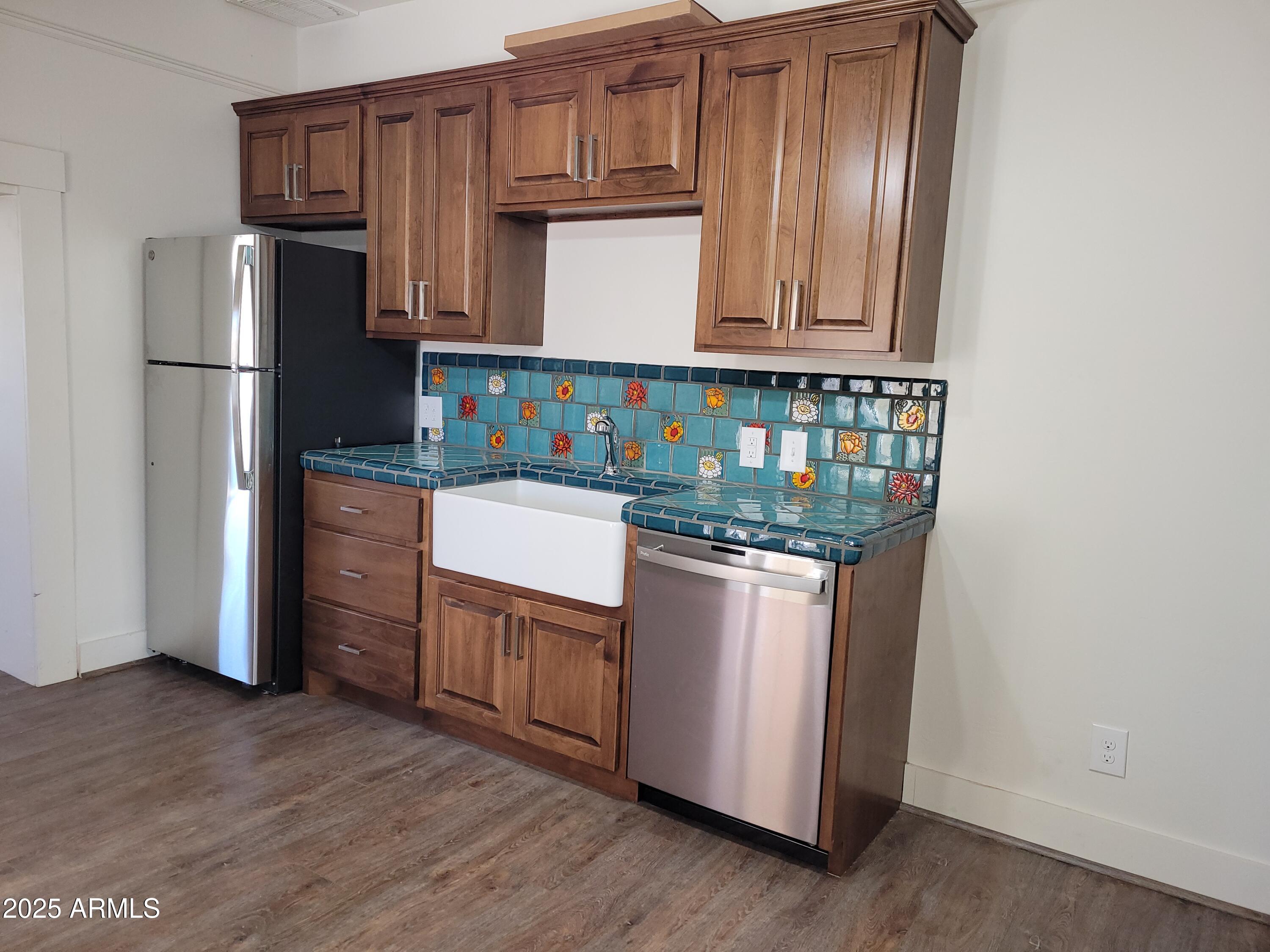 WICKENBURG - Commercial Sale