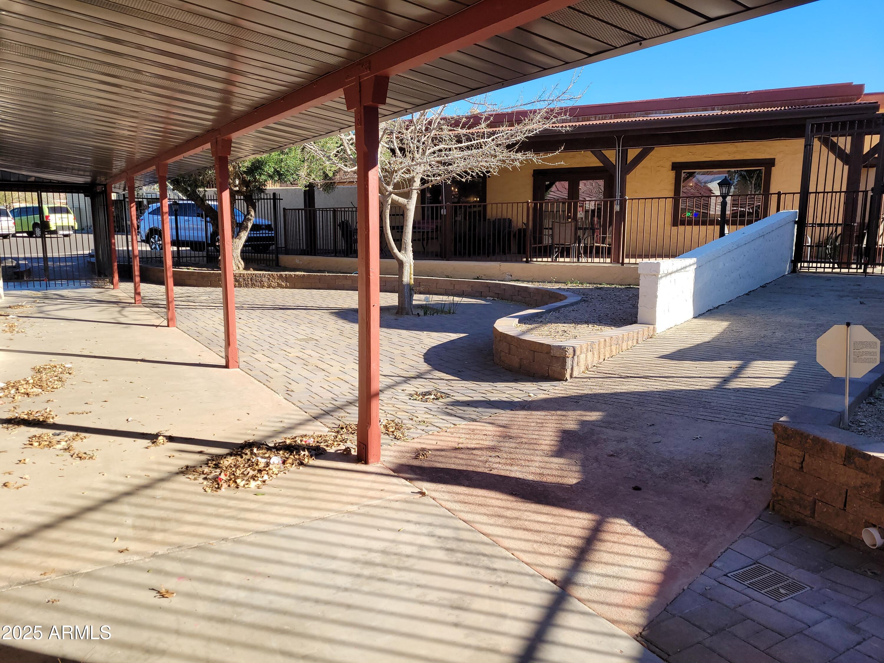 WICKENBURG - Commercial Sale