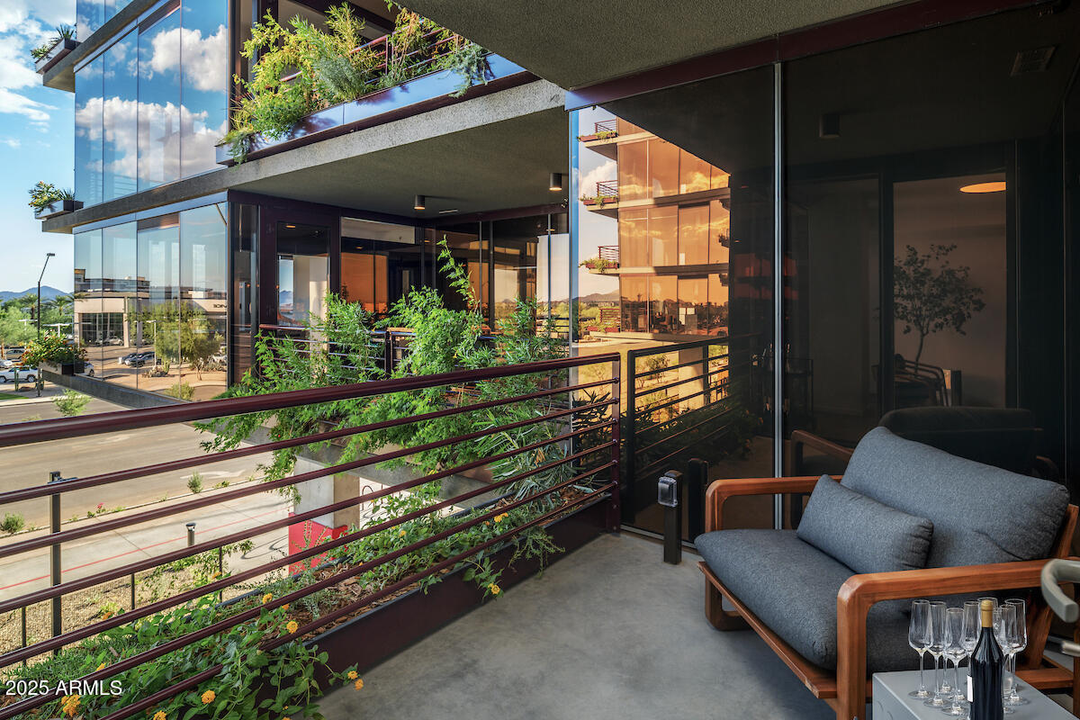 OPTIMA MCDOWELL MOUNTAIN VILLAGE CONDOMINIUM - Residential