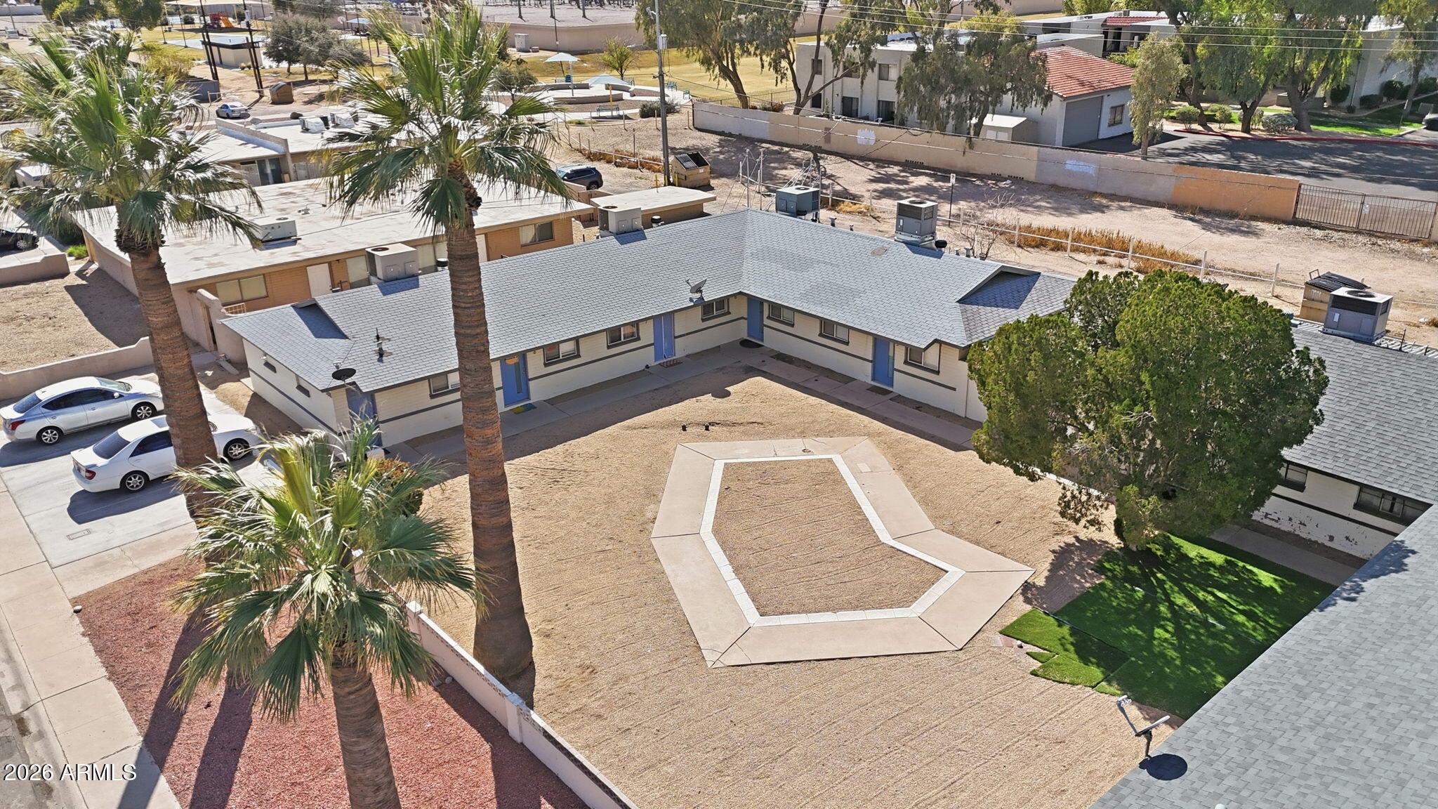 IMPERIAL MANOR - Residential Income