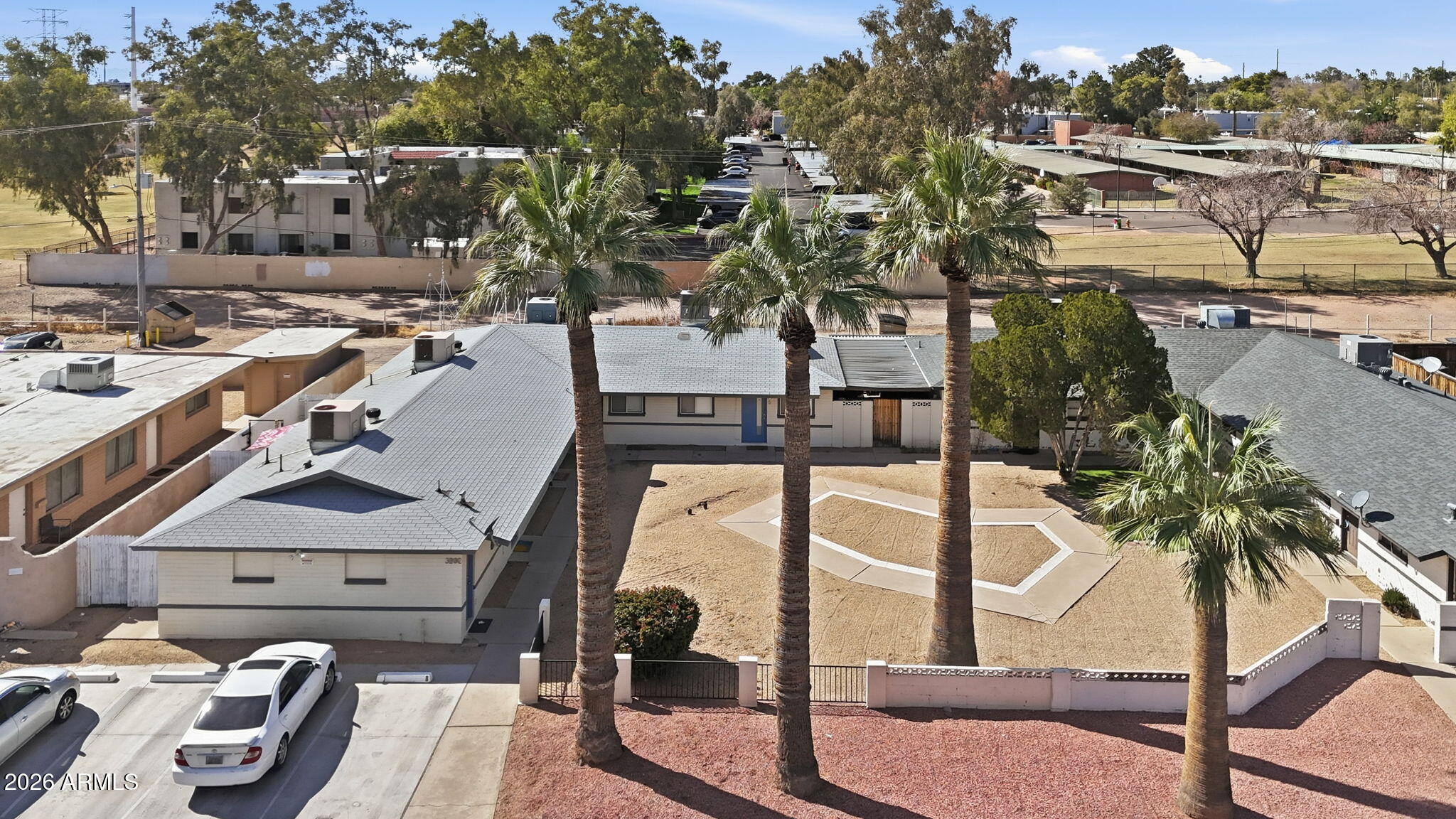 IMPERIAL MANOR - Residential Income