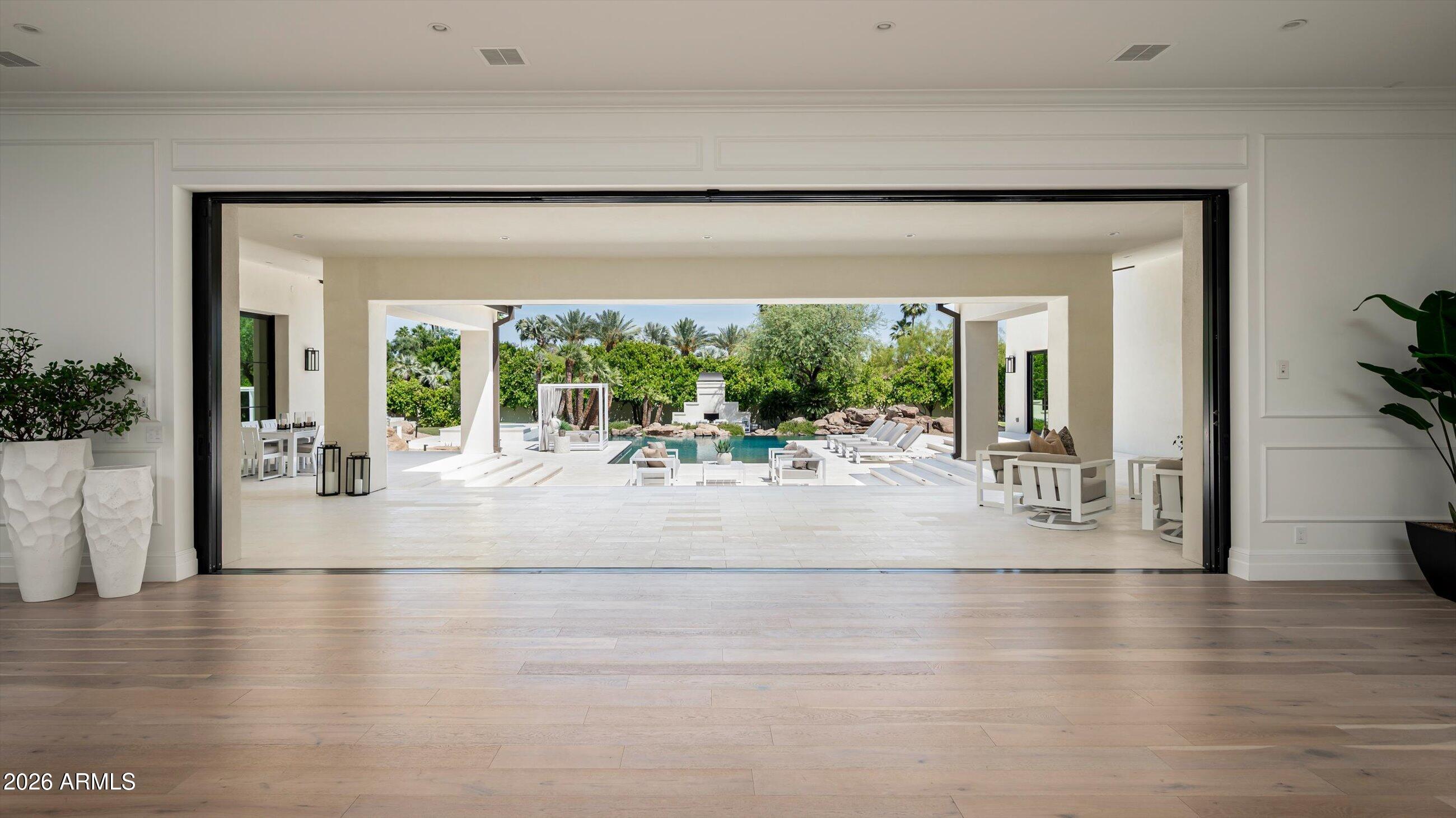 CAMELBACK COUNTRY ESTATES - Residential
