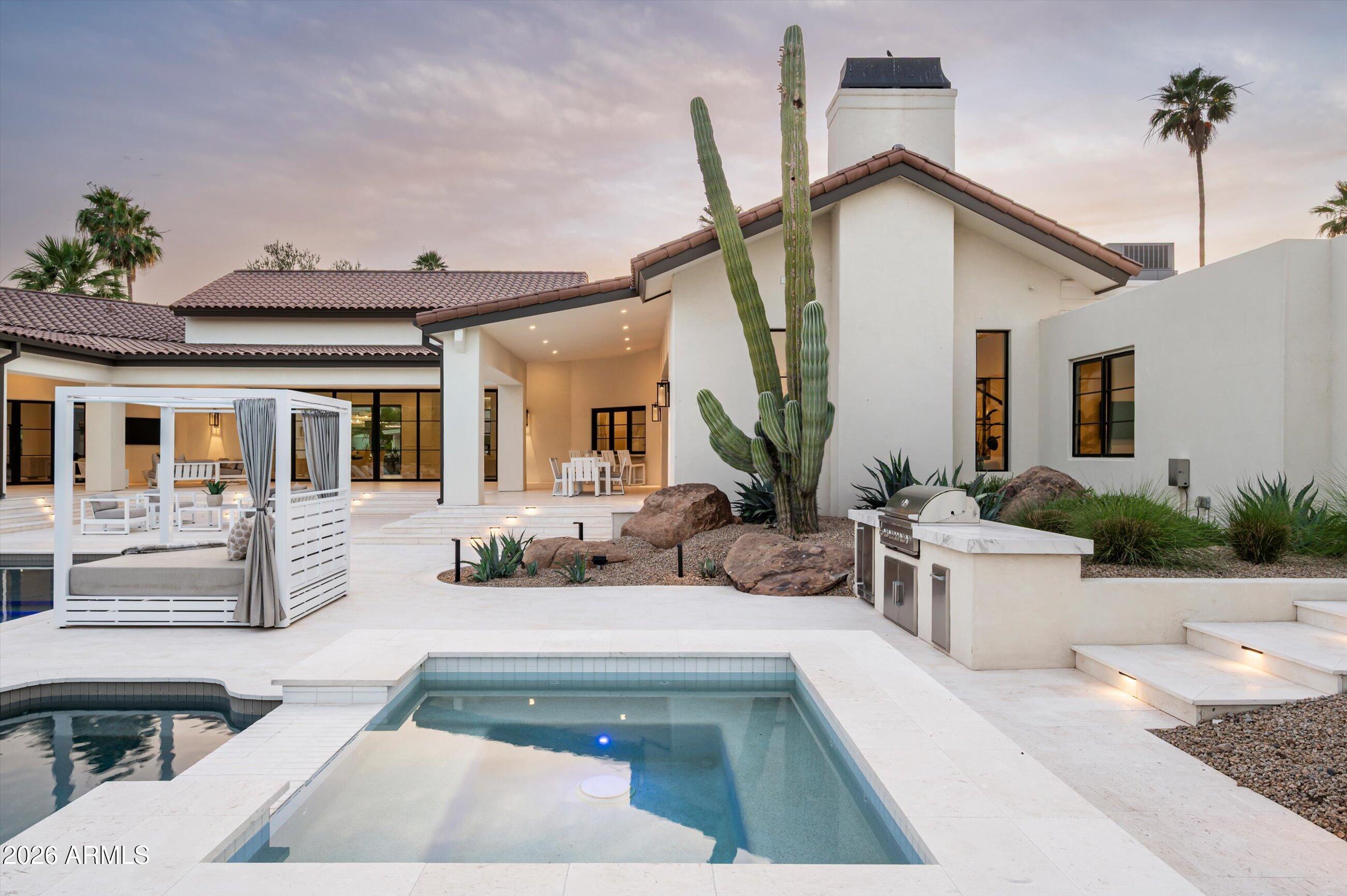 CAMELBACK COUNTRY ESTATES - Residential