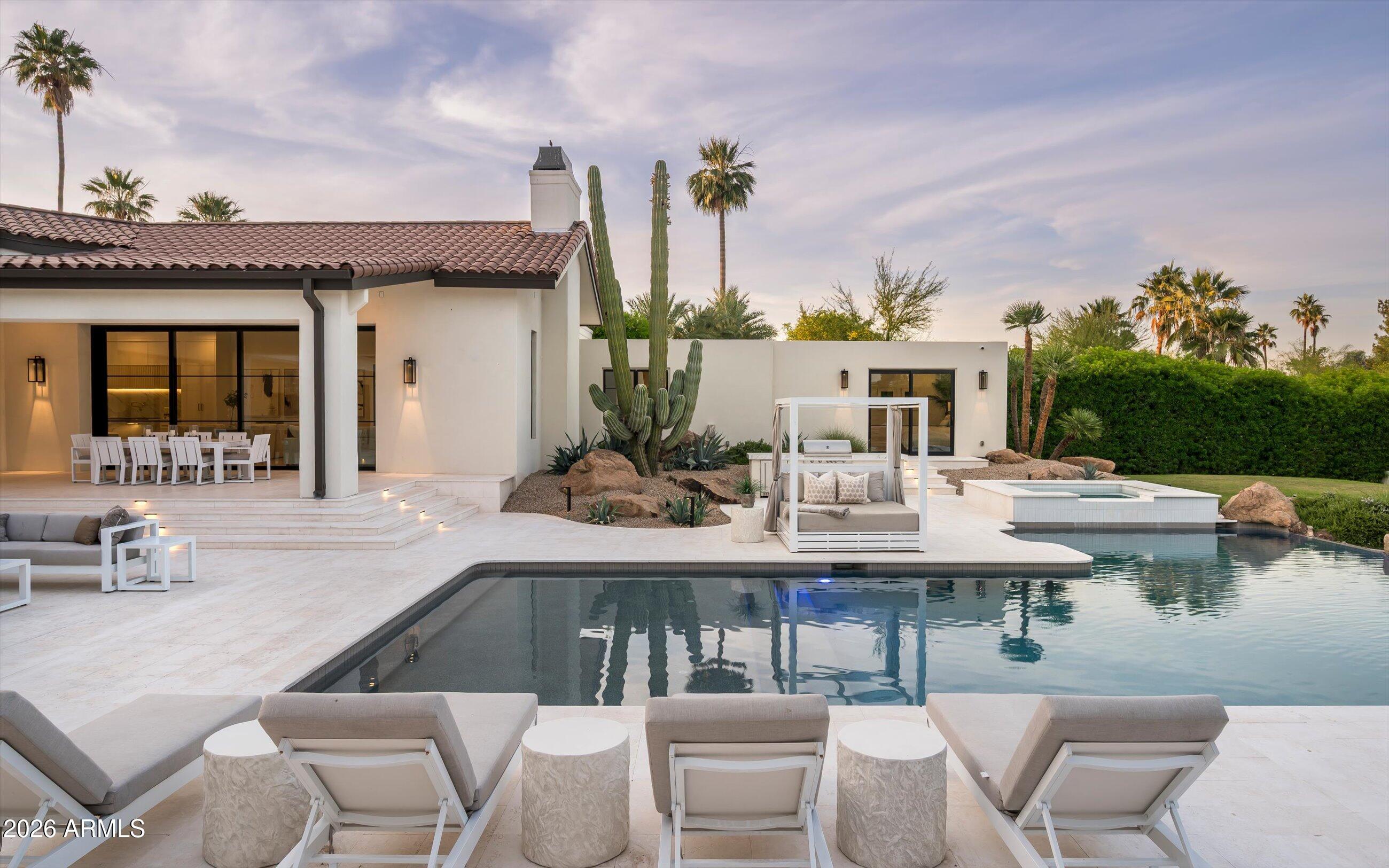 CAMELBACK COUNTRY ESTATES - Residential