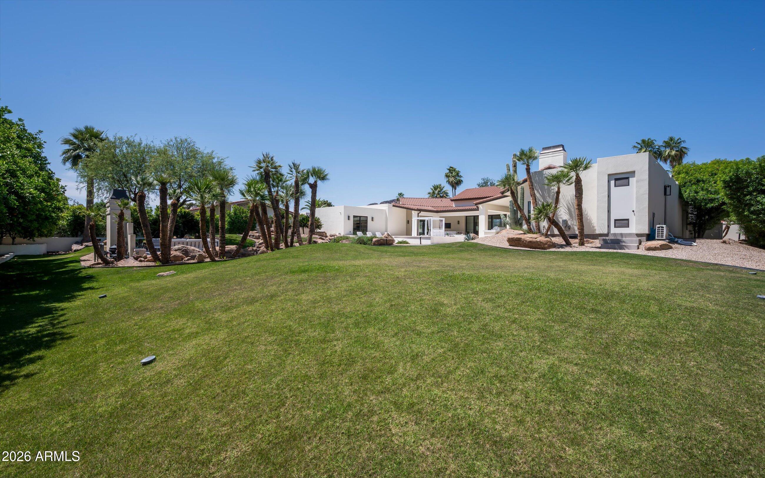 CAMELBACK COUNTRY ESTATES - Residential
